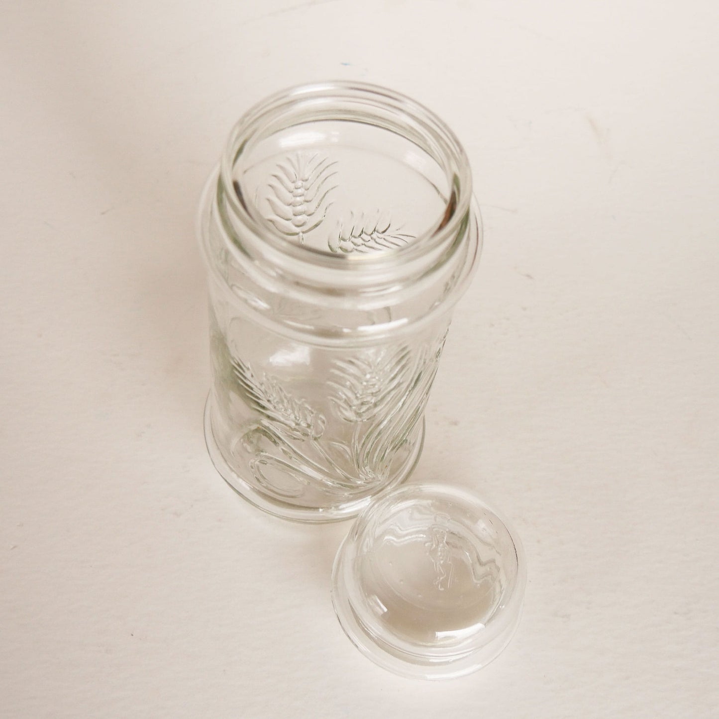 1982 Planters Peanut Wheat Glass Jar by Anchor Hocking, Vintage Peanuts Jar, Vintage Glass Jar with Lid, Vintage Nuts Jar, Vintage Peanuts Wheat Jar, Vintage Wheat Etched Glass Jar and Lid