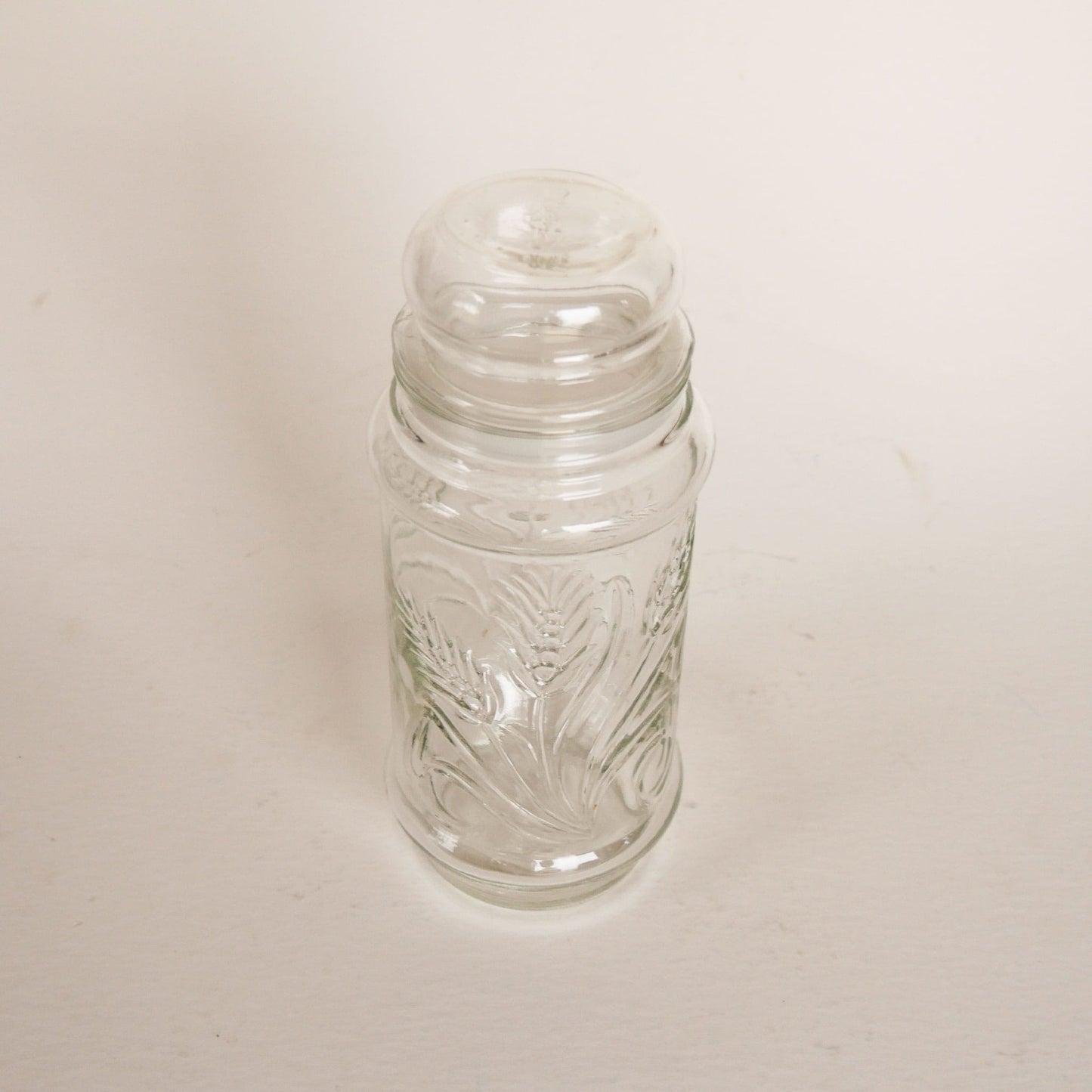 1982 Planters Peanut Wheat Glass Jar by Anchor Hocking, Vintage Peanuts Jar, Vintage Glass Jar with Lid, Vintage Nuts Jar, Vintage Peanuts Wheat Jar, Vintage Wheat Etched Glass Jar and Lid