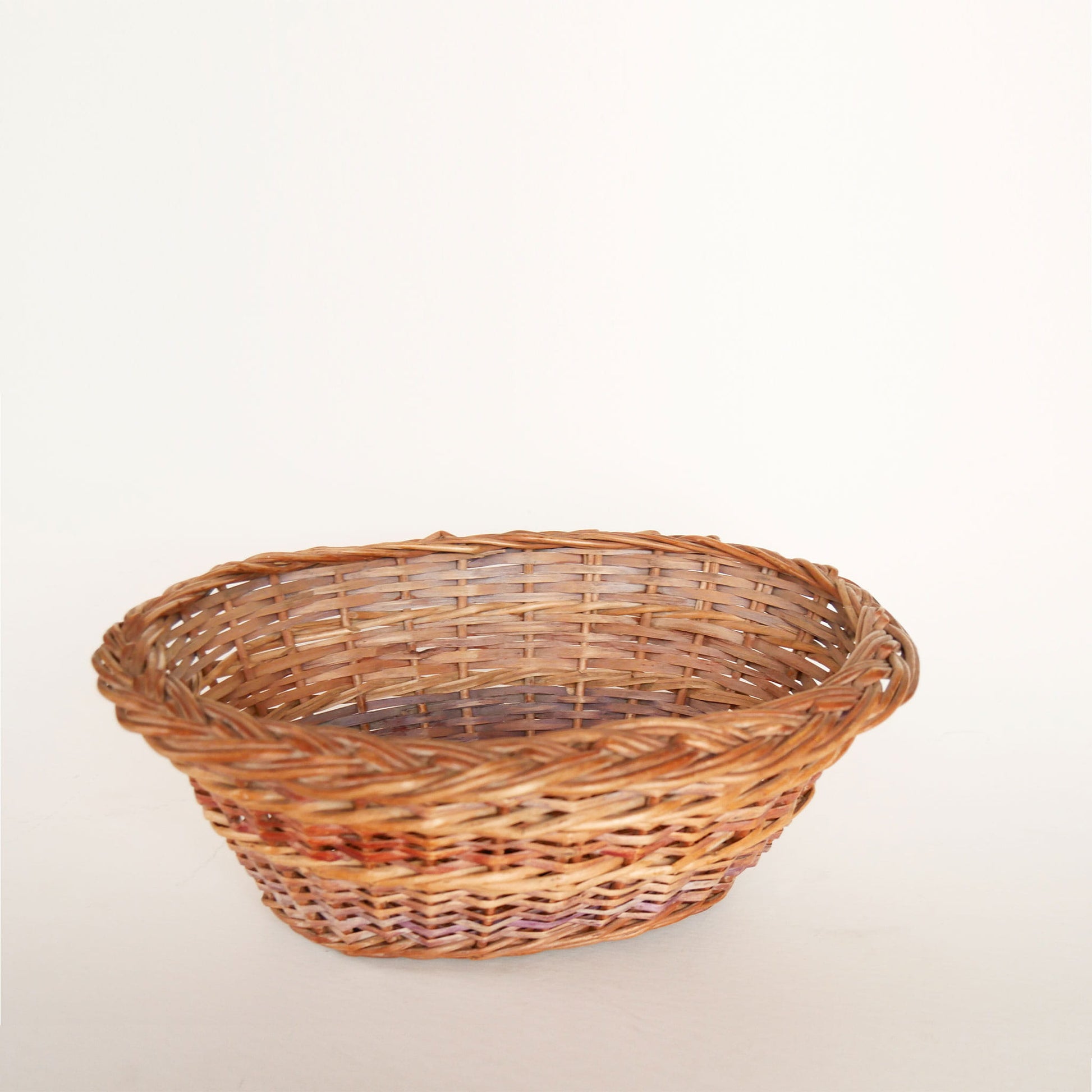 Vintage Braided Oval Wicker Basket, Farmhouse Wicker Basket, Vintage Wicker Oval Basket, Vintage Striped Oval Basket, Cottagecore Basket, Cottage Basket