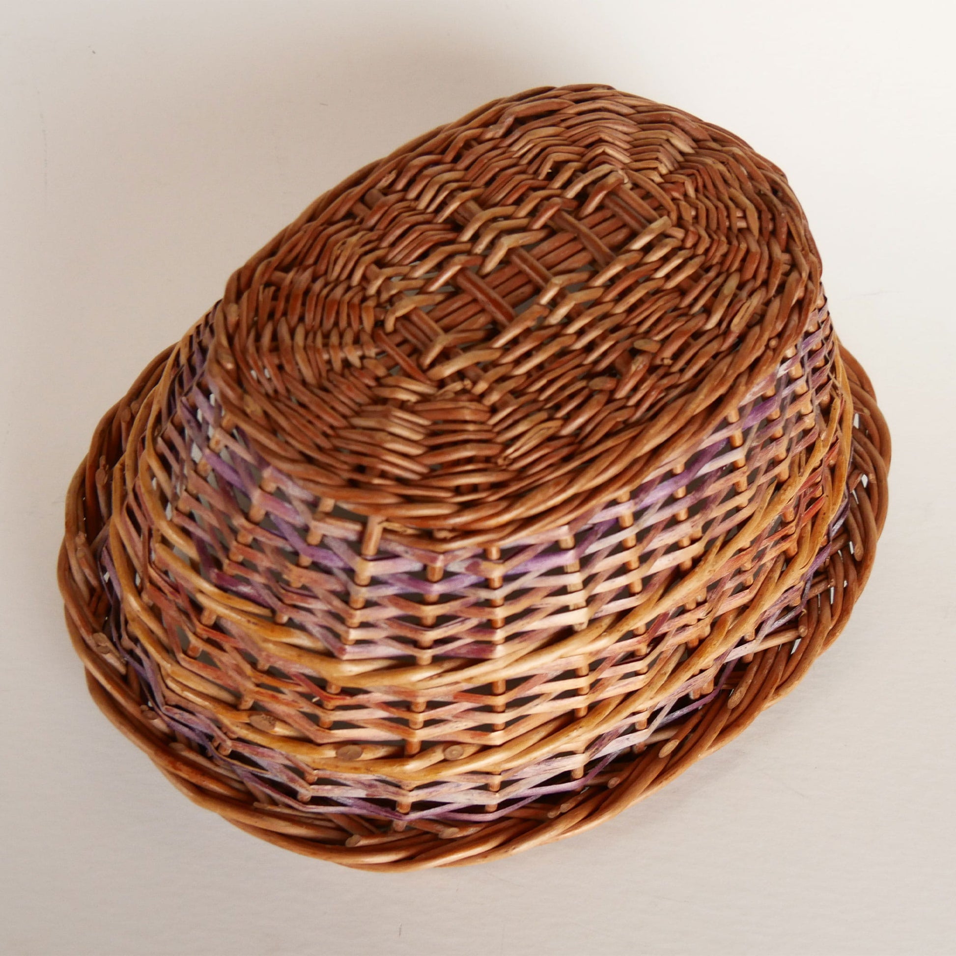 Vintage Braided Oval Wicker Basket, Farmhouse Wicker Basket, Vintage Wicker Oval Basket, Vintage Striped Oval Basket, Cottagecore Basket, Cottage Basket