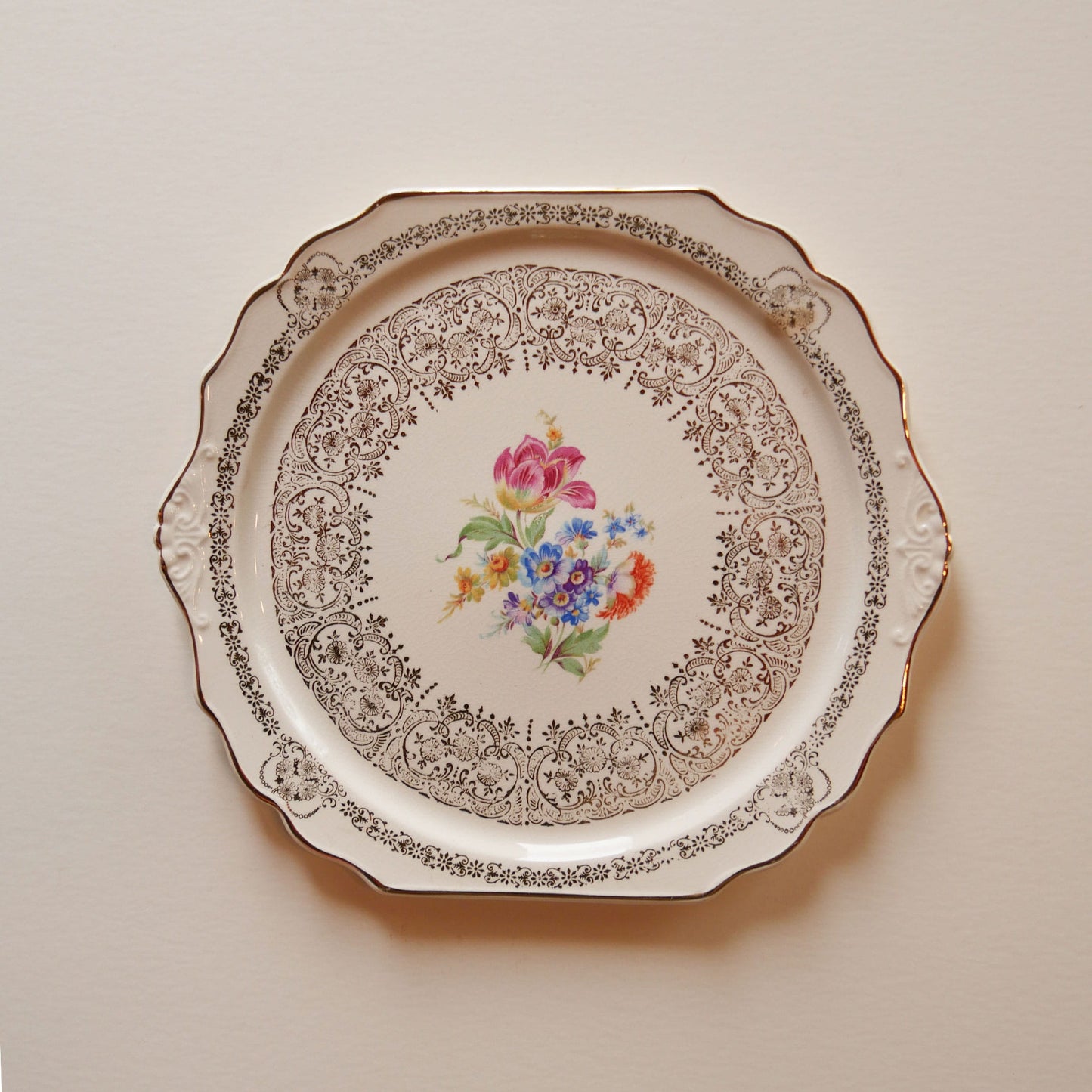 Vintage Queen Anne Floral and 24k Gold Rimmed Cake Plate, Vintage Floral Plate, Vintage Floral Cake Platter, Vintage Queen Anne Cake Platter, Vintage Floral Plate Wall