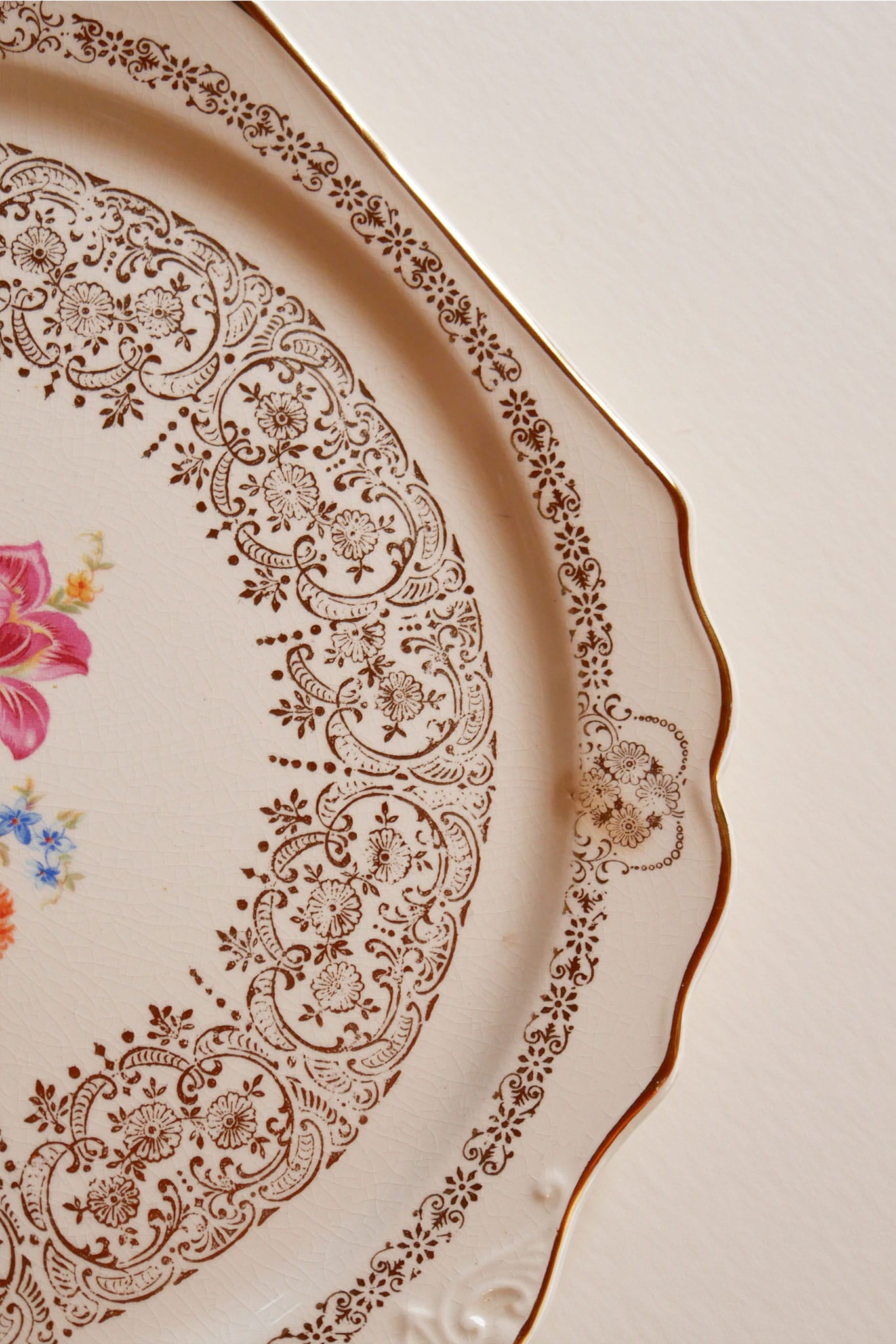 Vintage Queen Anne Floral and 24k Gold Rimmed Cake Plate, Vintage Floral Plate, Vintage Floral Cake Platter, Vintage Queen Anne Cake Platter, Vintage Floral Plate Wall