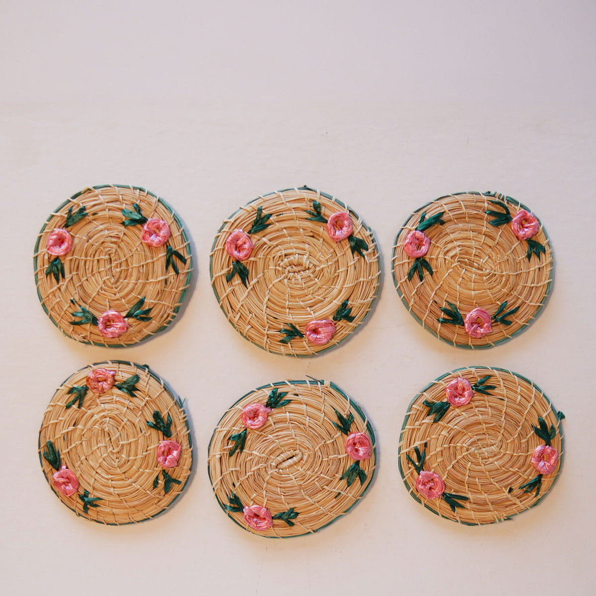 Vintage Raffia Floral Coasters, Vintage Tropical Decor, Vintage Wicker Coasters, Tropical Wicker Coasters