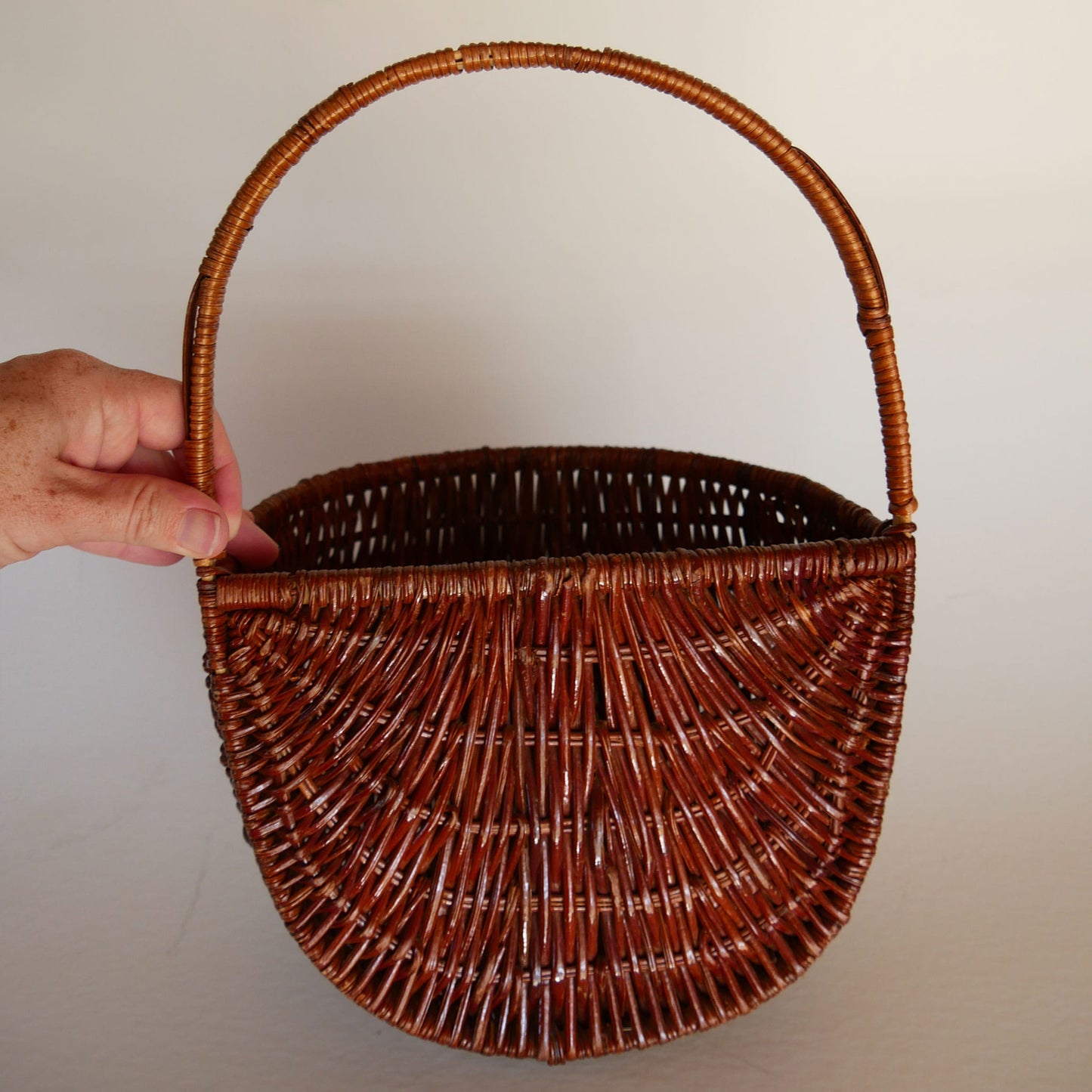 Vintage Dark Rattan Wicker Hanging Basket, Hanging Basket, Vintage Hanging Basket, Vintage Basket with Handle, Handle Wicker Basket, VIntage Basket Decor, Vintage Basket Wall Decor
