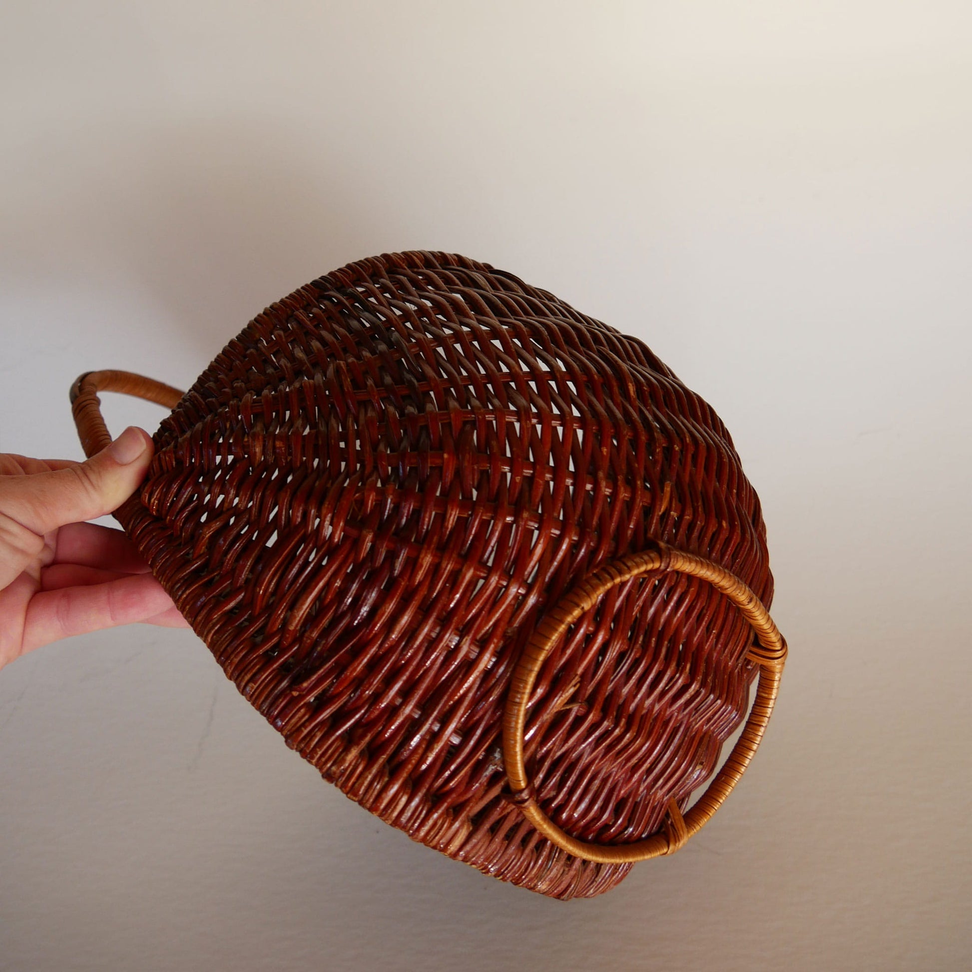 Vintage Dark Rattan Wicker Hanging Basket, Hanging Basket, Vintage Hanging Basket, Vintage Basket with Handle, Handle Wicker Basket, VIntage Basket Decor, Vintage Basket Wall Decor