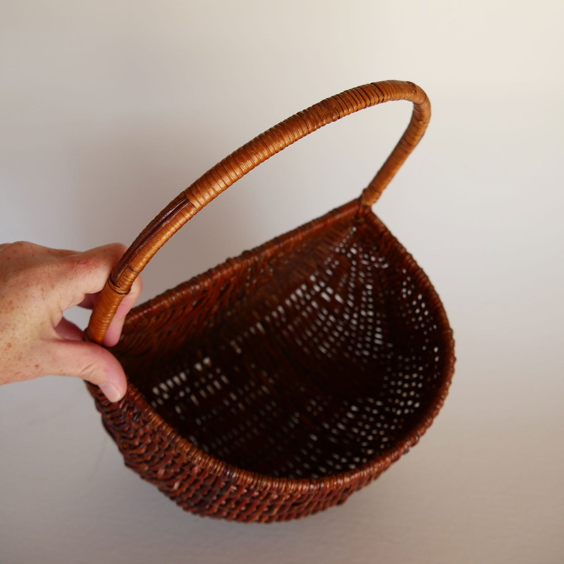 Vintage Dark Rattan Wicker Hanging Basket, Hanging Basket, Vintage Hanging Basket, Vintage Basket with Handle, Handle Wicker Basket, VIntage Basket Decor, Vintage Basket Wall Decor