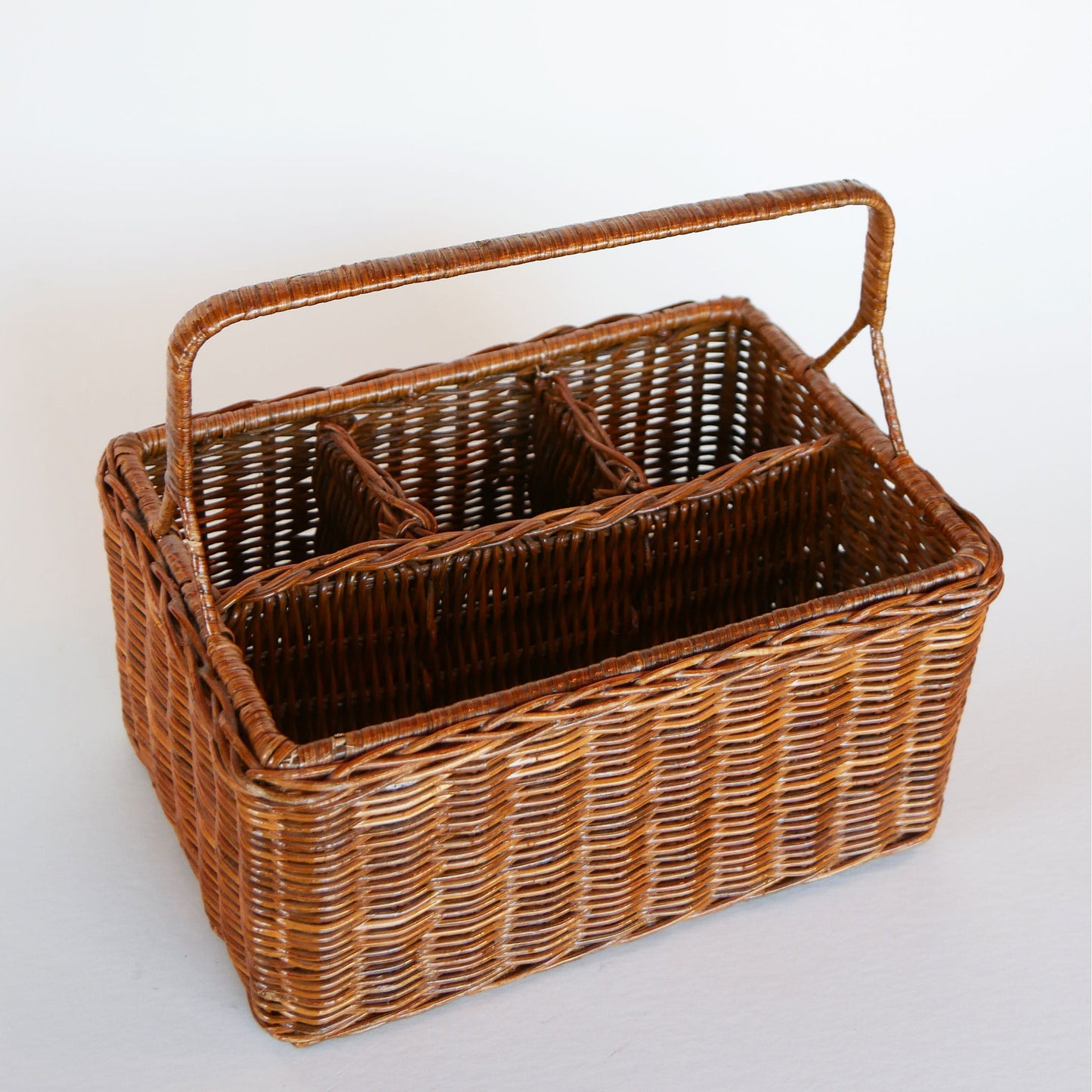 Vintage Dark Rattan Wicker Utensil Caddy, Vintage Wicker Caddy, Vintage Utensil Caddy, Vintage Wicker Utensil Holder, Vintage Wicker Decor, Vintage Home Decor