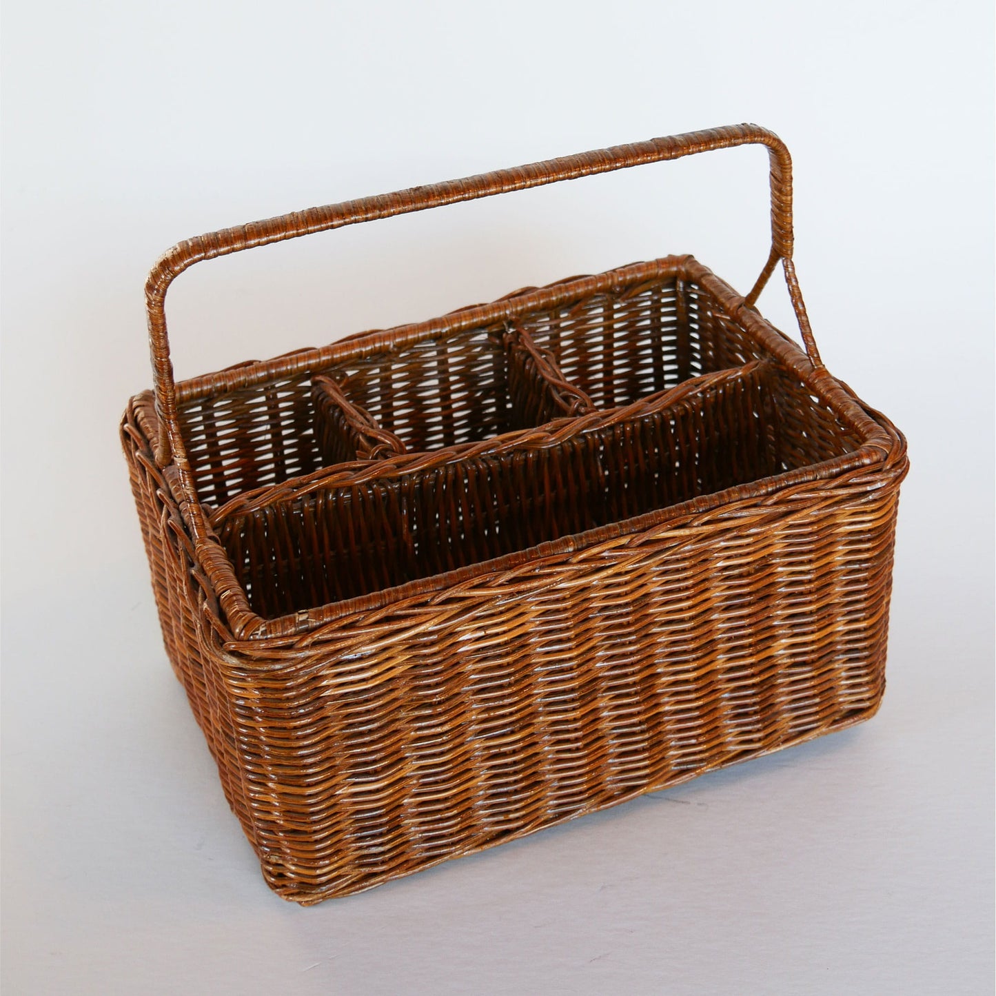 Vintage Dark Rattan Wicker Utensil Caddy, Vintage Wicker Caddy, Vintage Utensil Caddy, Vintage Wicker Utensil Holder, Vintage Wicker Decor, Vintage Home Decor