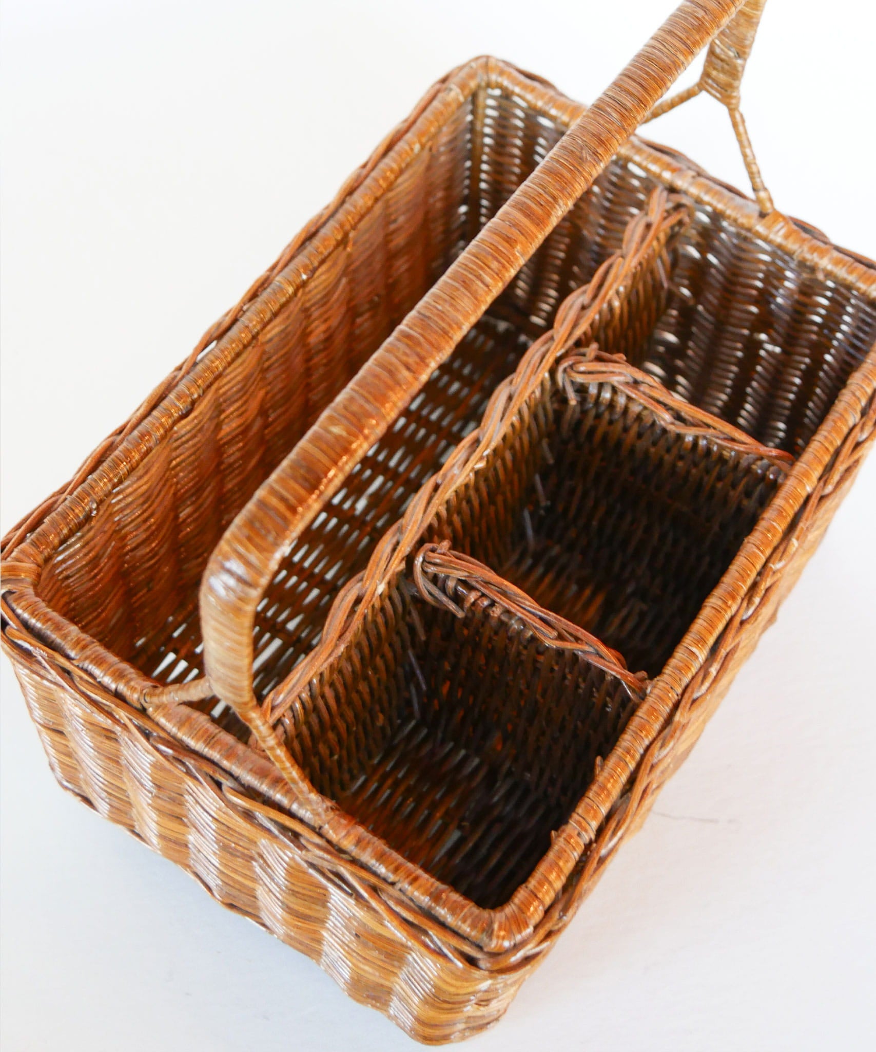 Vintage Dark Rattan Wicker Utensil Caddy, Vintage Wicker Caddy, Vintage Utensil Caddy, Vintage Wicker Utensil Holder, Vintage Wicker Decor, Vintage Home Decor