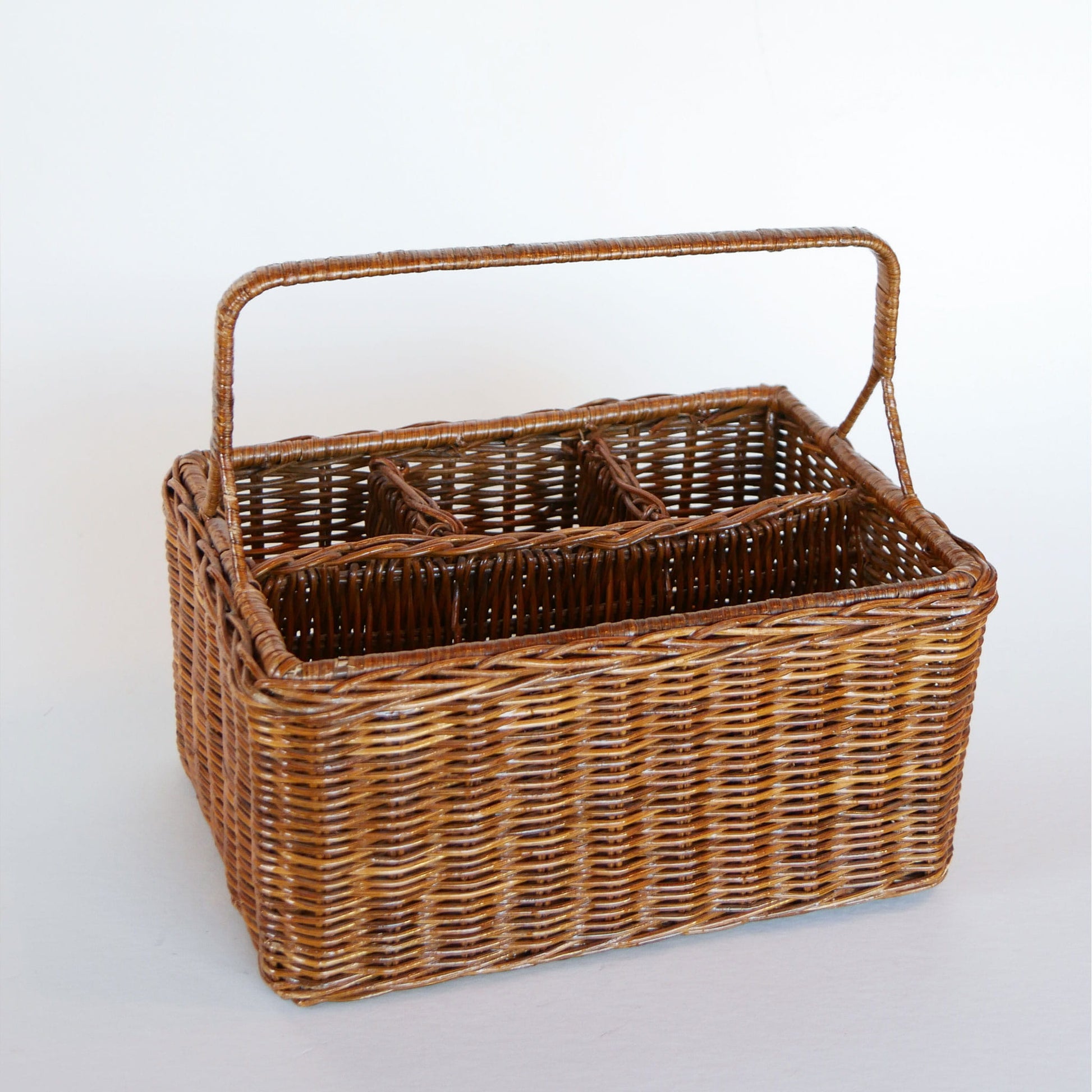 Vintage Dark Rattan Wicker Utensil Caddy, Vintage Wicker Caddy, Vintage Utensil Caddy, Vintage Wicker Utensil Holder, Vintage Wicker Decor, Vintage Home Decor
