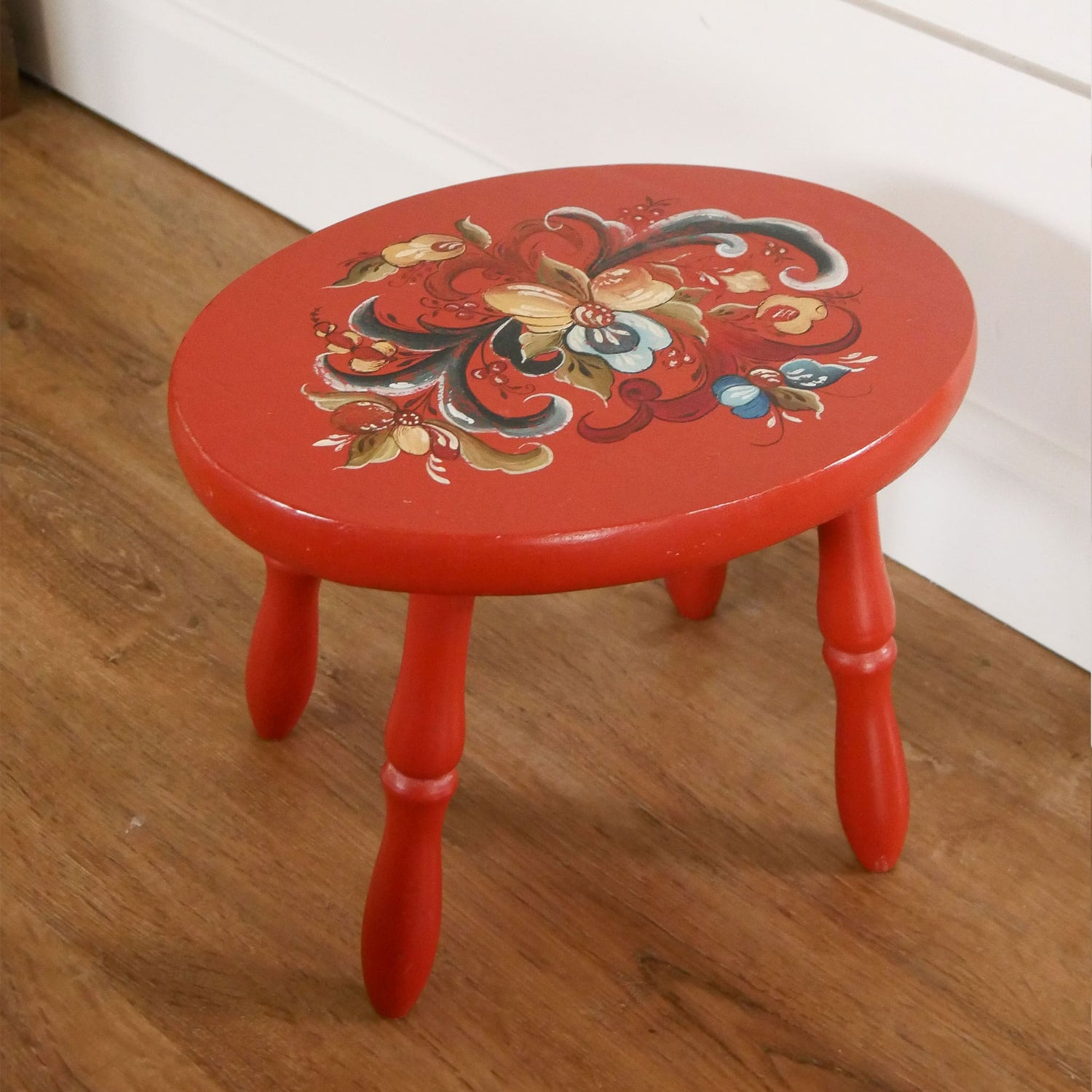 Vintage Red Hand Painted Rasemaling Wood Stool, Hand Painted Step Stool, Vintage Floral Wood Stool, Vintage Home Decor