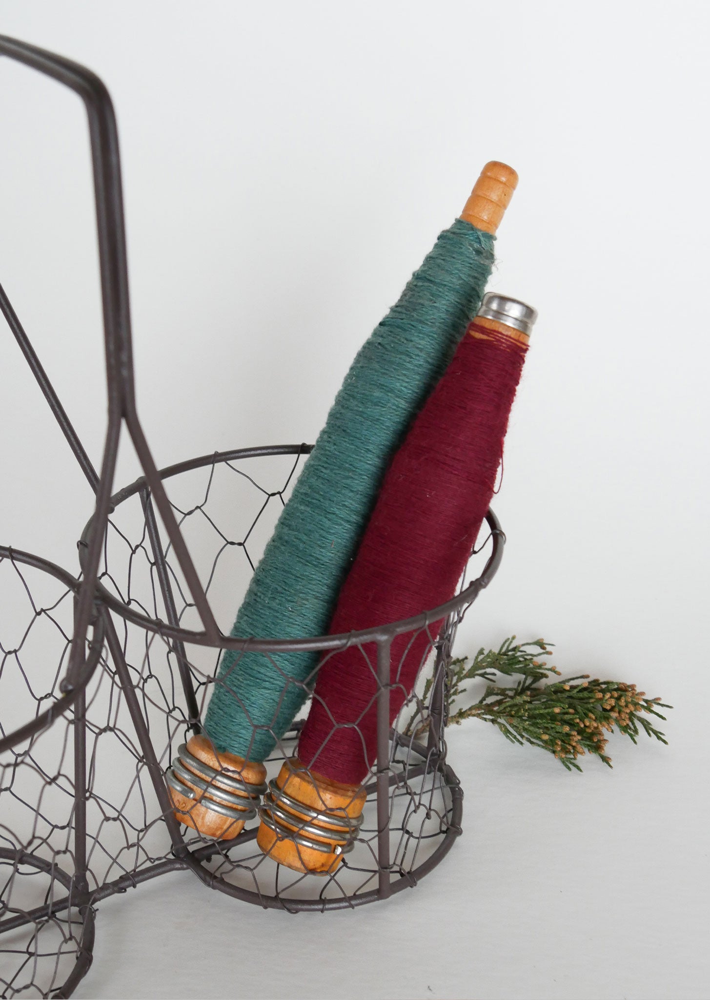 Vintage Thread Bobbins, Vintage Bobbins, Vintage Sewing Decor, Vintage Home Decor