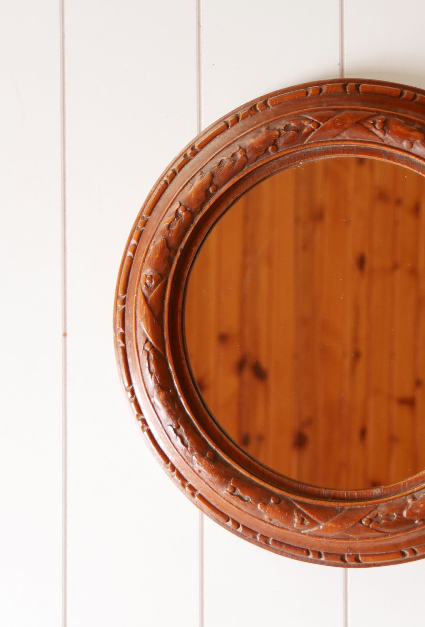 Vintage Wood Carved Round Mirror, Vintage Wall Mirror, Vintage Wood Carved Round Mirror, Vintage Farmhouse Mirror, Vintage Cottage Wall Mirror