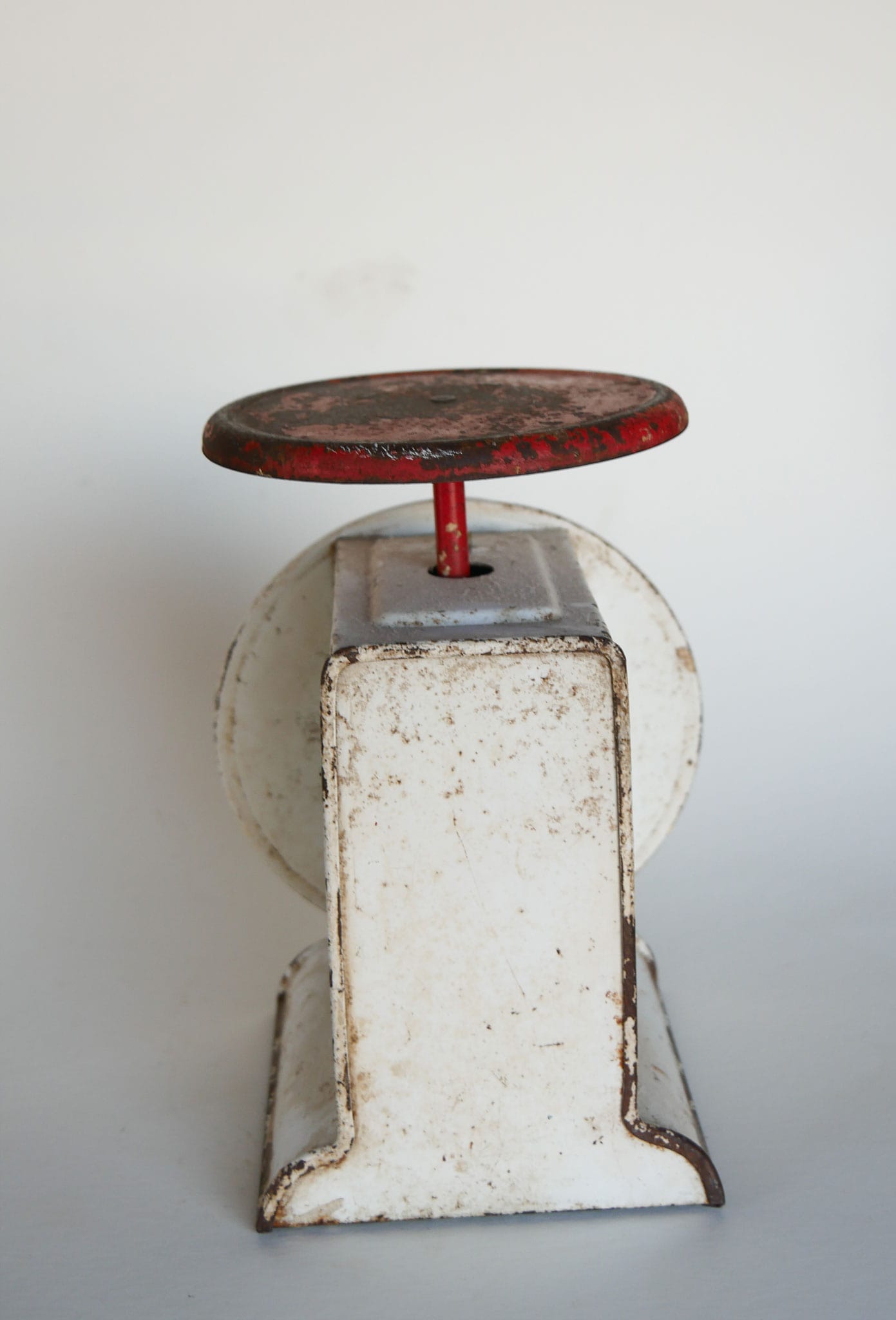 Vintage Rustc Wayrite Scale, Red Platform, Rustic Wayrite Scale, Red Wayrite Scale