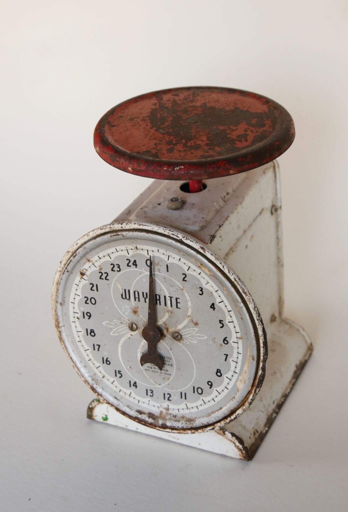 Vintage Rustc Wayrite Scale, Red Platform, Rustic Wayrite Scale, Red Wayrite Scale