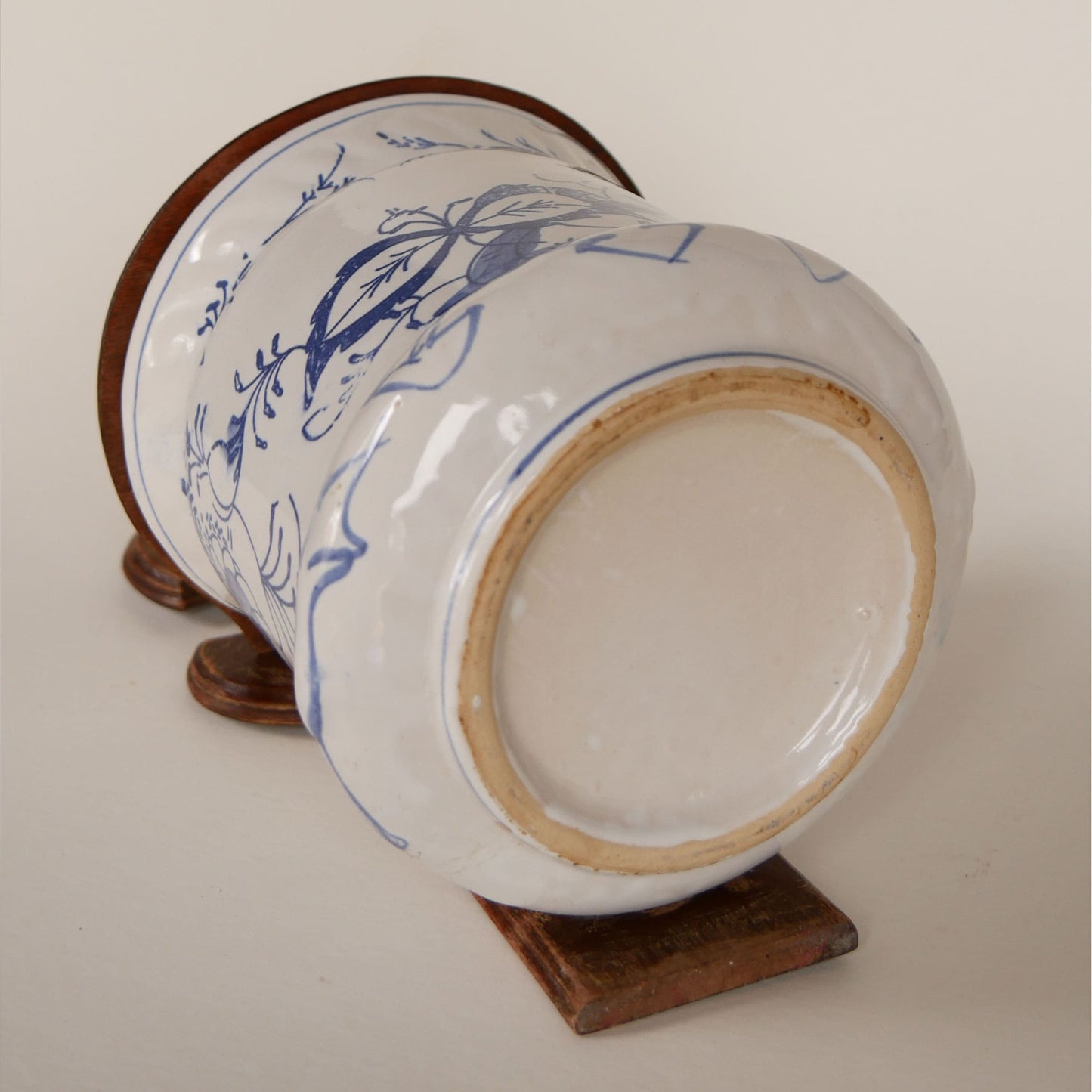 Vintage Blue and White Salt Box, Blue Onion Salt Box, Vintage Salt Box, Vintage Salt Cellar