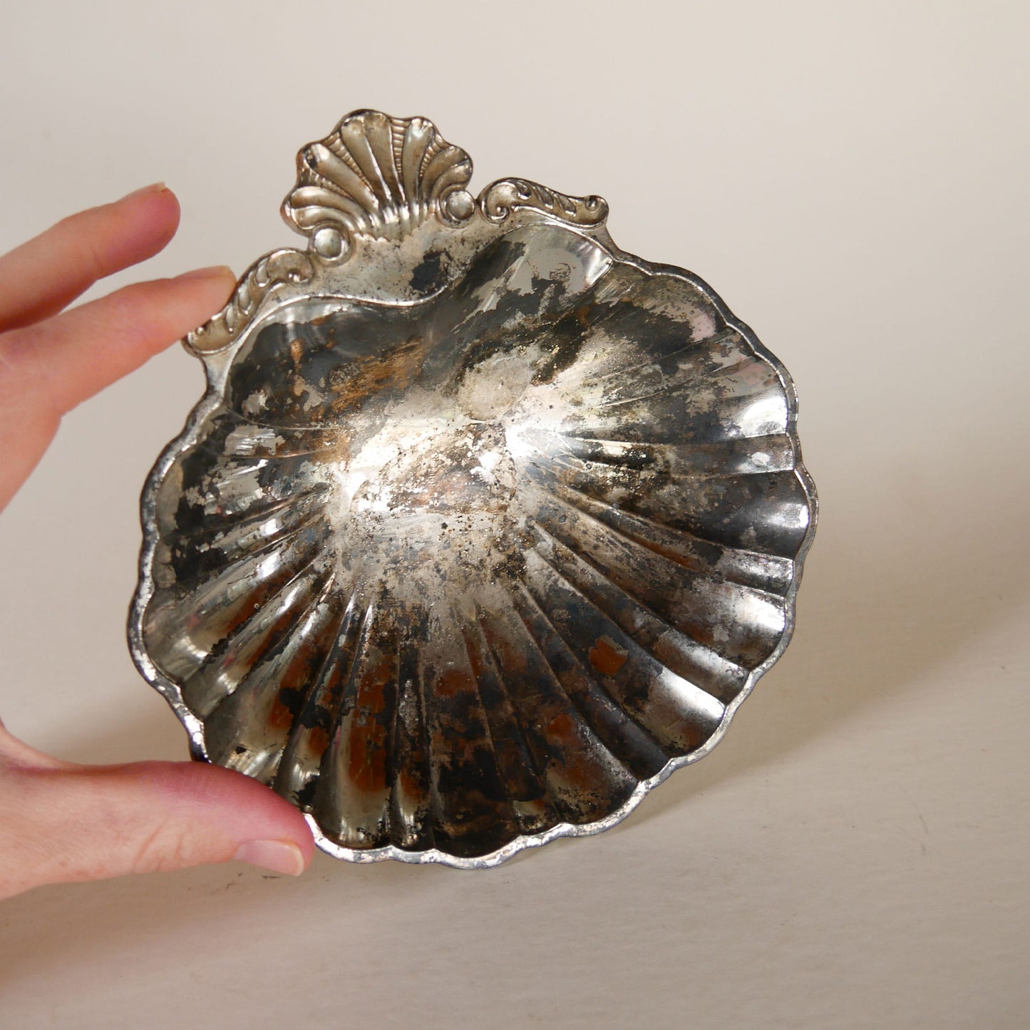 Vintage Silver-Plated Clam Shell Dish, Silver Sea Shell Dish, Vintage Silver Shell Candy Dish, Vintage Shell Candy Dish, Vintage Silver Nautical Dish