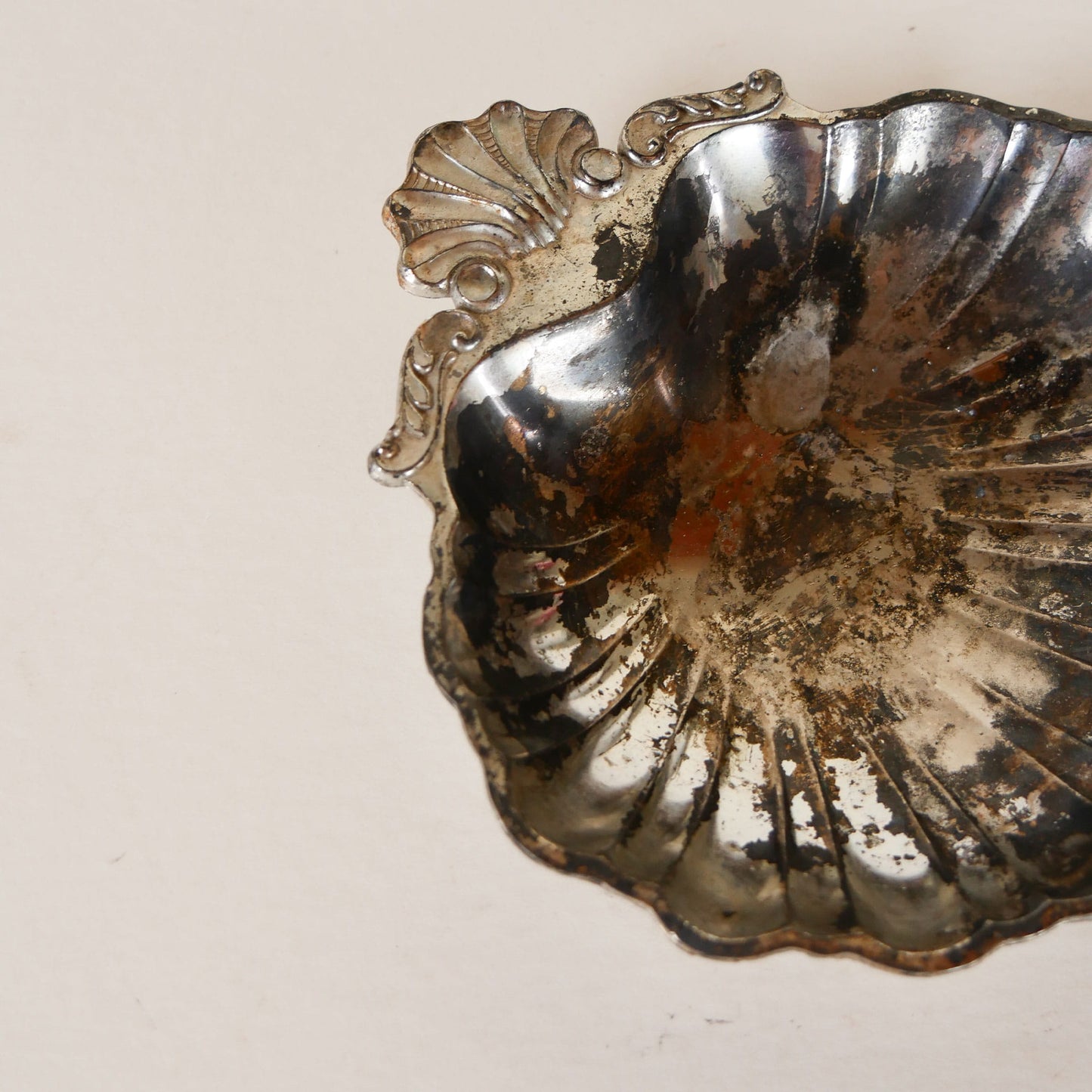 Vintage Silver-Plated Clam Shell Dish, Silver Sea Shell Dish, Vintage Silver Shell Candy Dish, Vintage Shell Candy Dish, Vintage Silver Nautical Dish