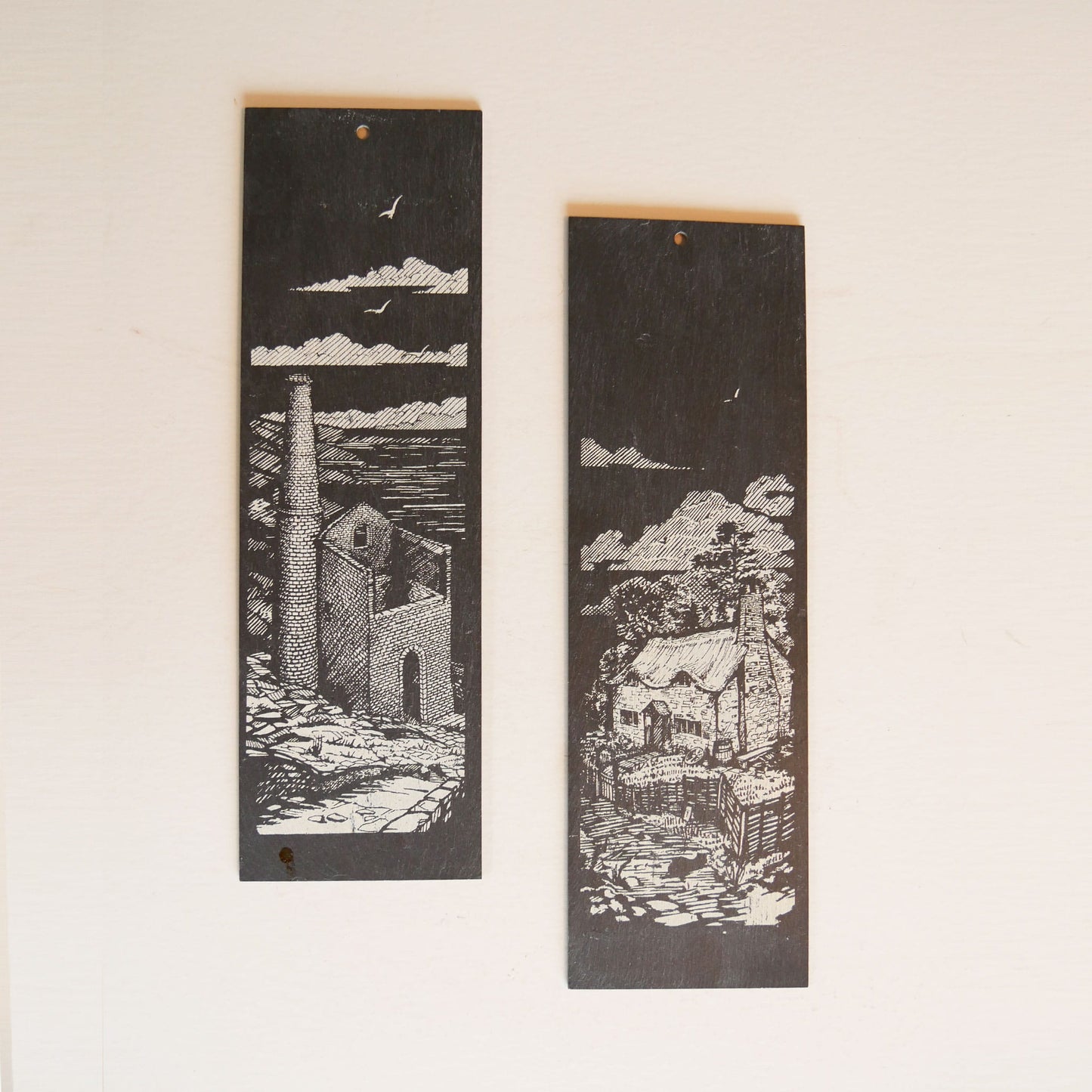 Pair of Vintage Slate Plaque with Cottage Scenes, Vintage Slate Plaque, VIntage Slate Wall Decor, Vintage Cottage Scene Decor, Vintage Cottagecore Wall Decor, Vintage Cottage Countryside Wall Decor