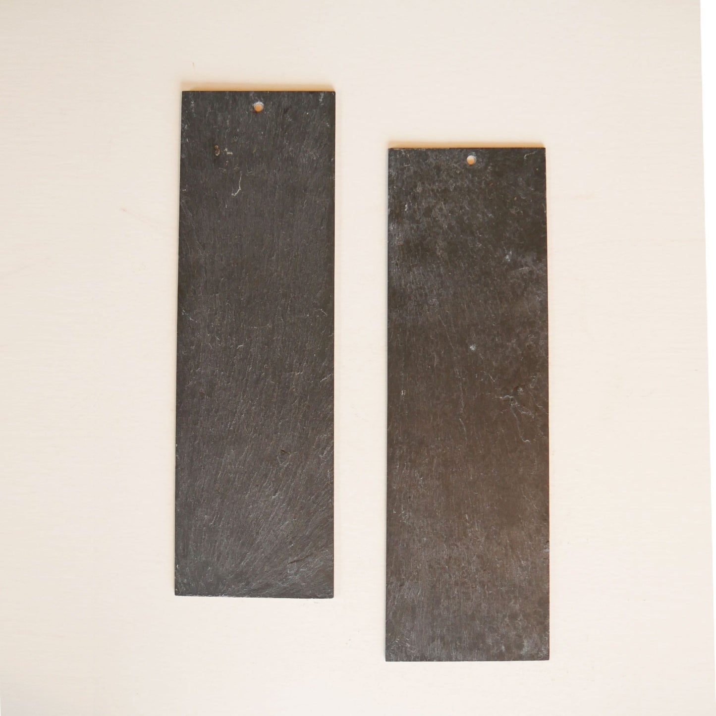 Pair of Vintage Slate Plaque with Cottage Scenes, Vintage Slate Plaque, VIntage Slate Wall Decor, Vintage Cottage Scene Decor, Vintage Cottagecore Wall Decor, Vintage Cottage Countryside Wall Decor