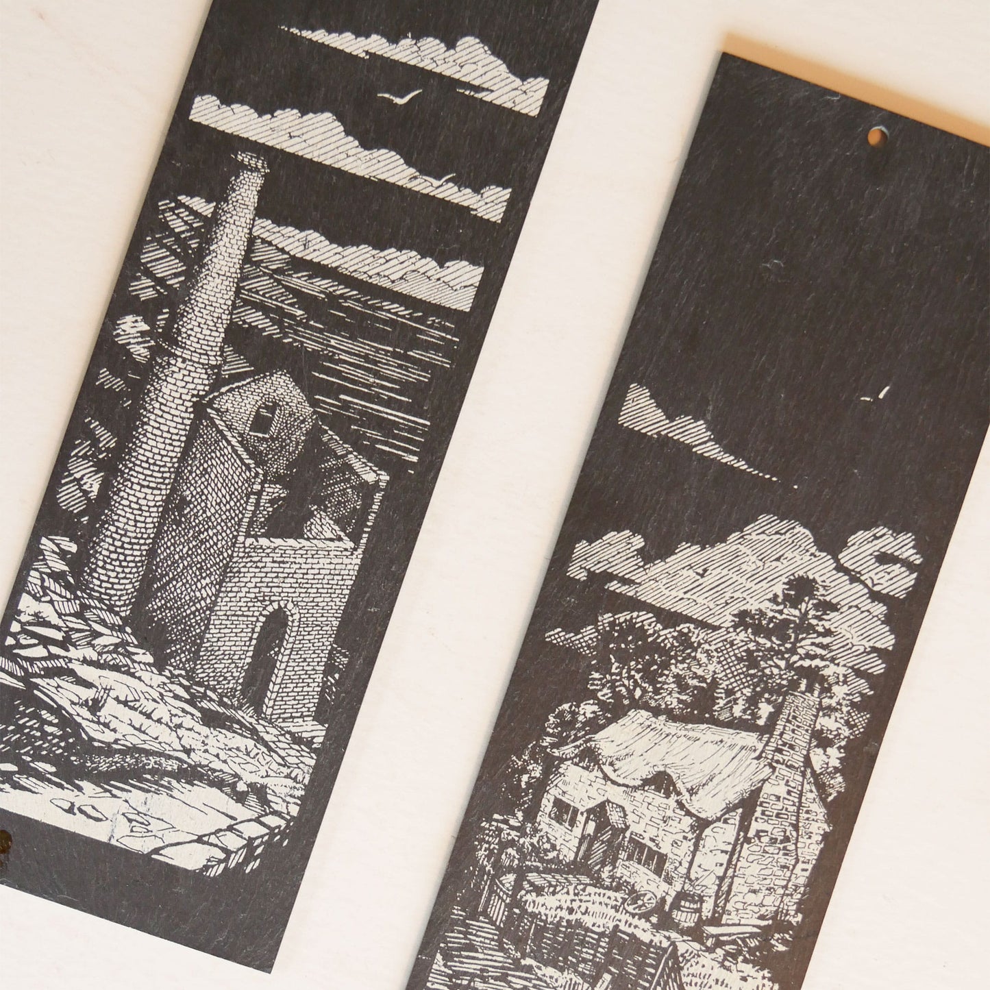Pair of Vintage Slate Plaque with Cottage Scenes, Vintage Slate Plaque, VIntage Slate Wall Decor, Vintage Cottage Scene Decor, Vintage Cottagecore Wall Decor, Vintage Cottage Countryside Wall Decor
