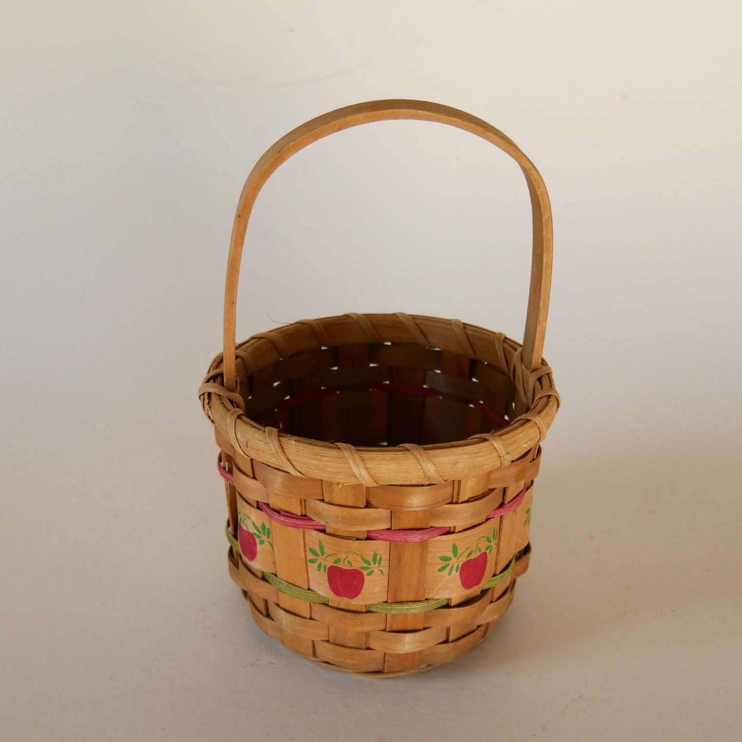 Vintage Wicker Apple Basket, Vintage Apple Basket, VIntage Mini Apple Basket, Vintage COttage Basket, Vintage Mini Cottage Basket, Vintage Apple Decor, Vintage Basket Decor