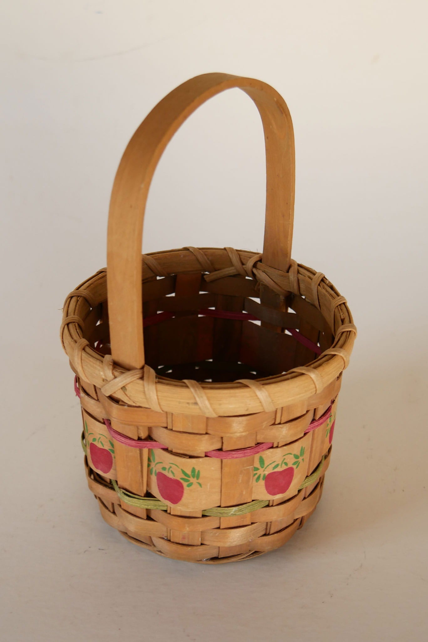 Vintage Wicker Apple Basket, Vintage Apple Basket, VIntage Mini Apple Basket, Vintage COttage Basket, Vintage Mini Cottage Basket, Vintage Apple Decor, Vintage Basket Decor