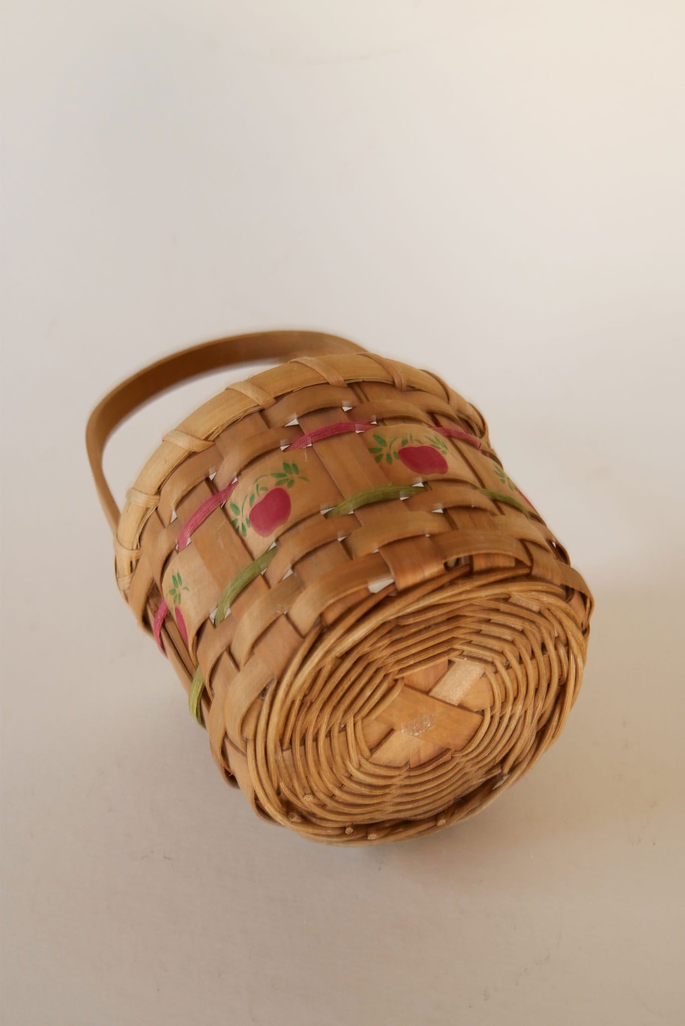 Vintage Wicker Apple Basket, Vintage Apple Basket, VIntage Mini Apple Basket, Vintage COttage Basket, Vintage Mini Cottage Basket, Vintage Apple Decor, Vintage Basket Decor