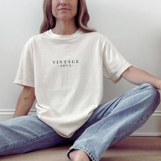 Vintage Soul Sweatshirt, Vintage Soul Ivory Tee, Vintage Soul Saying Shirt, Vintage Saying shirt, Vintage Soul Green Tee, Vintage Soul Green Sweatshirt, Vintage Saying Relaxed Fit Tee, Vintage Saying Relxed Fit Shirt, Vintage Saying Relxed Fit Tshirt, Comfort Colors Vintage Tee
