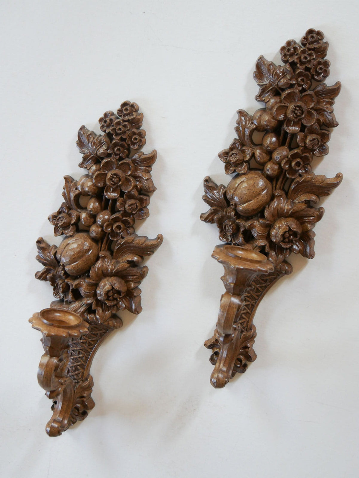Vintage Syroco Candle Sconces, Vintage Fruit Carved cAndle Sconces, Vintage Syroco SConces, Vintage Candle Sconces, Vintage Fruit and Floral Sconces