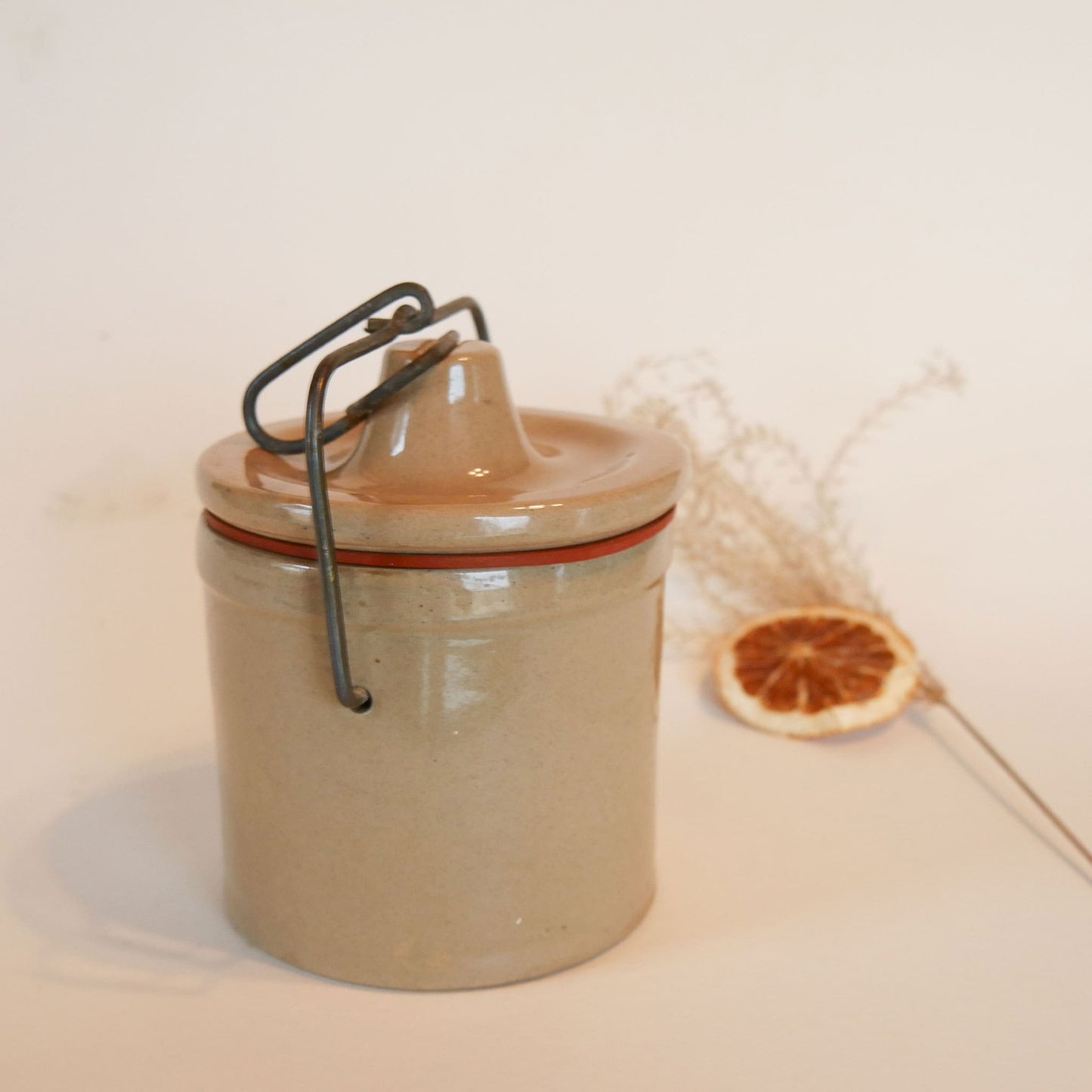 Vintage Tan Butter Crock with Seal and Latch Lid, Vintage Crock, Vintage Stoneware, Primitive Decor, Vintage Home Decor, Vintage Stoneware