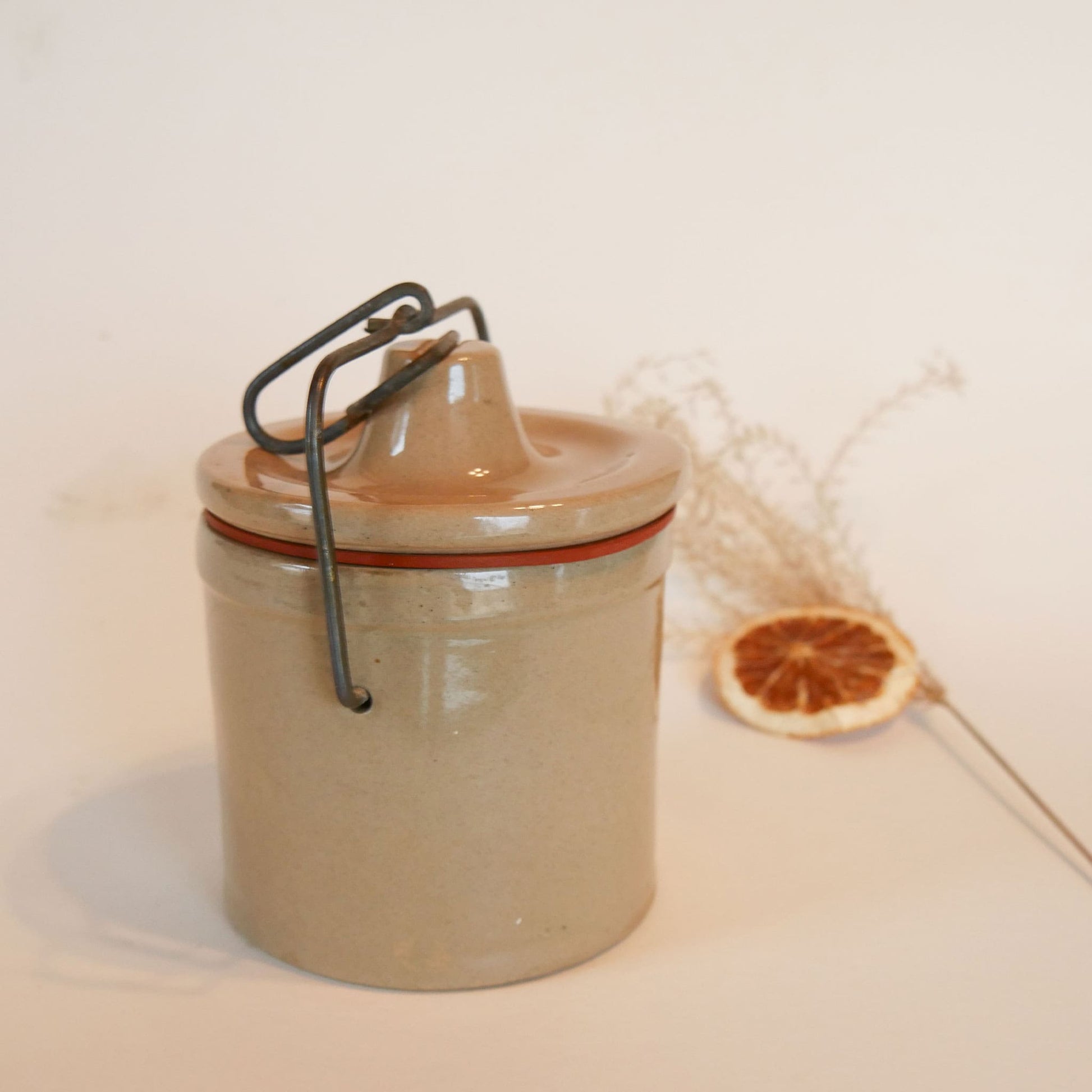 Vintage Tan Butter Crock with Seal and Latch Lid, Vintage Crock, Vintage Stoneware, Primitive Decor, Vintage Home Decor, Vintage Stoneware