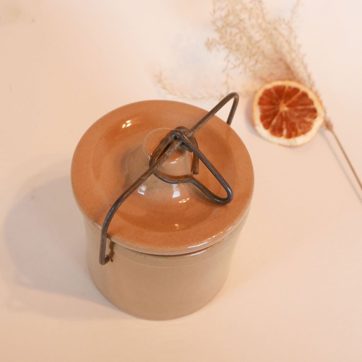 Vintage Tan Butter Crock with Seal and Latch Lid, Vintage Crock, Vintage Stoneware, Primitive Decor, Vintage Home Decor, Vintage Stoneware