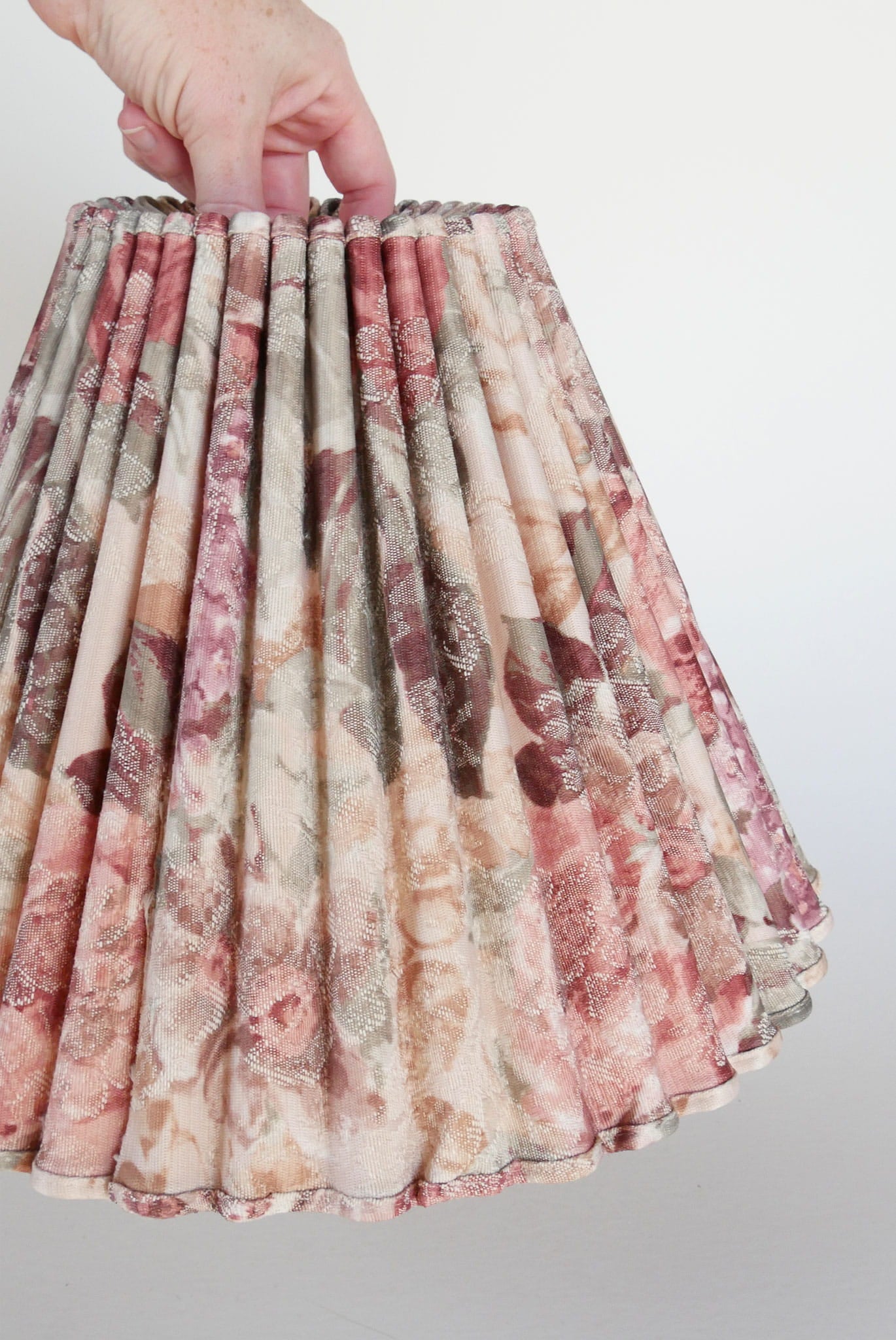 Vintage Croscill Home Cotswold Lampshade with Pleated Floral Fabric, Vintage Floral Lamp Shade, Cottagecore Lamp Shade, Vintage Cottage Lamp Shade, Vintage COttagecore Lighting, Vintage Floral Lighting, Vintage Lighting, Vintage Cottage Lighting, Vintage Home Decor, VIntage Tapestry Floral Lampshade