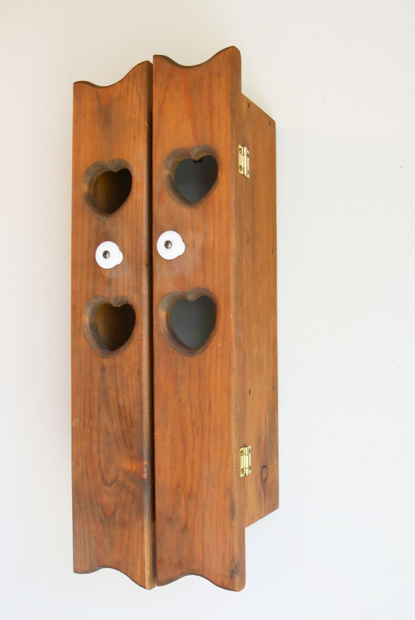 Vintage 20in 3-Shelf Heart Cutout Wall Cabinet with Porcelian Knobs Vintage Spice Cabinet Vintage Wall Cabinet Vintage Heart Cutout Cabinet