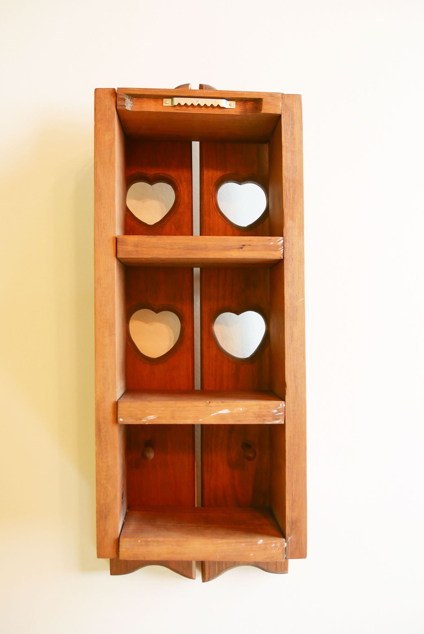 Vintage 20in 3-Shelf Heart Cutout Wall Cabinet with Porcelian Knobs Vintage Spice Cabinet Vintage Wall Cabinet Vintage Heart Cutout Cabinet