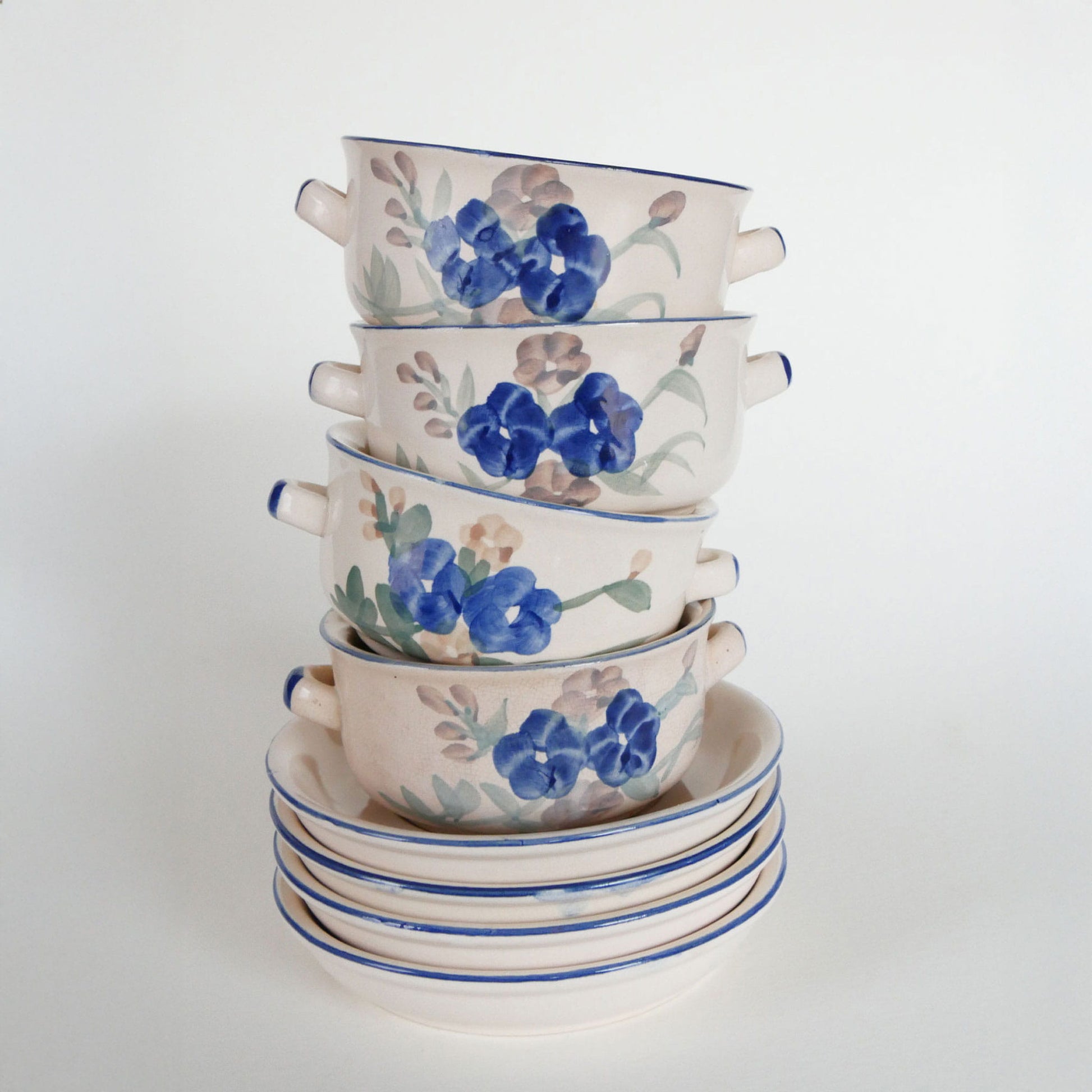 Vintage Trade Masters Double Handle Pottery Soup Bowl with Saucer Set, Vintage Stoneware Soup Bowls and Saucers, Vintage Soup Bowls and Saucers, Vintage Stoneware Blue Floral Bowls, Vintage Stoneware, Vintage Kitchen Decor