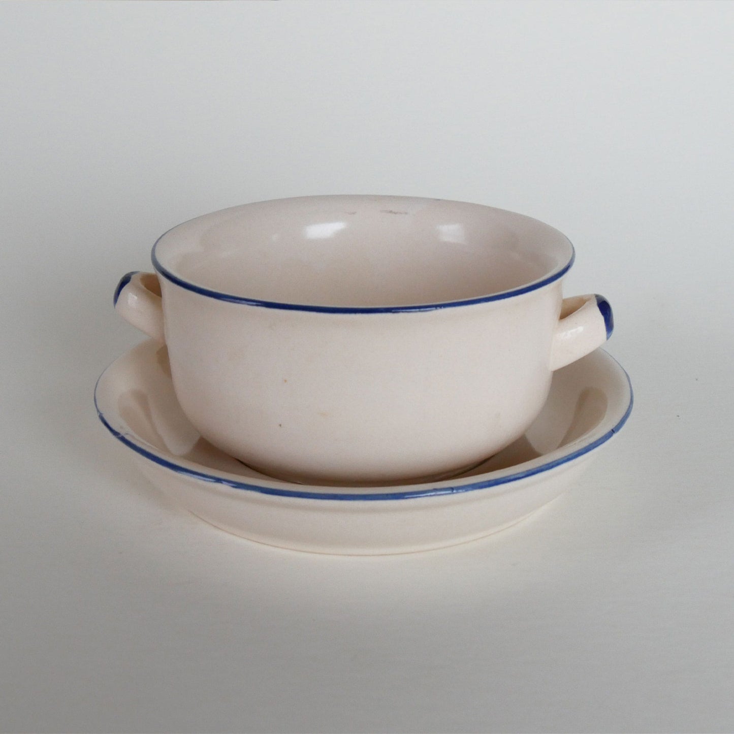 Vintage Trade Masters Double Handle Pottery Soup Bowl with Saucer Set, Vintage Stoneware Soup Bowls and Saucers, Vintage Soup Bowls and Saucers, Vintage Stoneware Blue Floral Bowls, Vintage Stoneware, Vintage Kitchen Decor