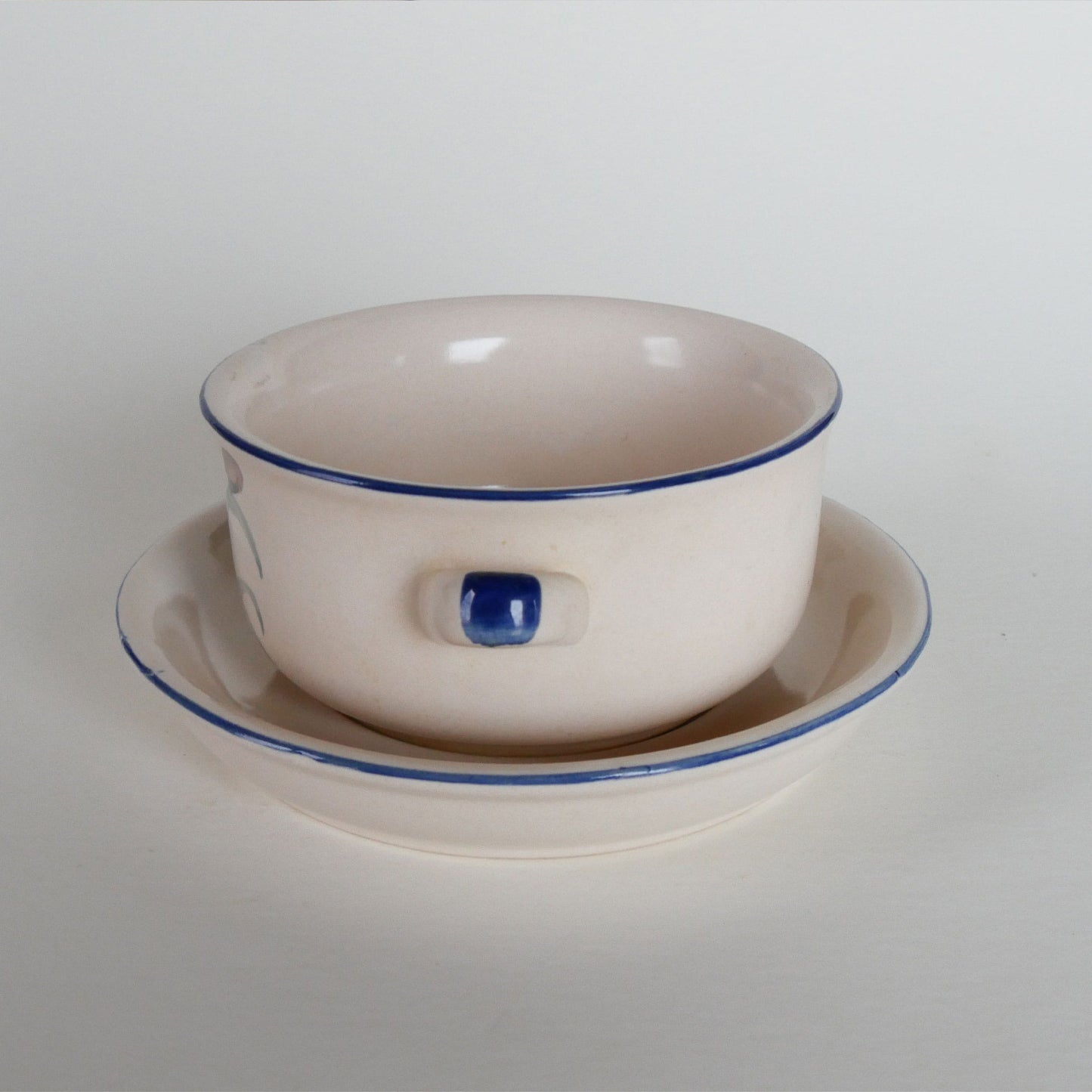 Vintage Trade Masters Double Handle Pottery Soup Bowl with Saucer Set, Vintage Stoneware Soup Bowls and Saucers, Vintage Soup Bowls and Saucers, Vintage Stoneware Blue Floral Bowls, Vintage Stoneware, Vintage Kitchen Decor