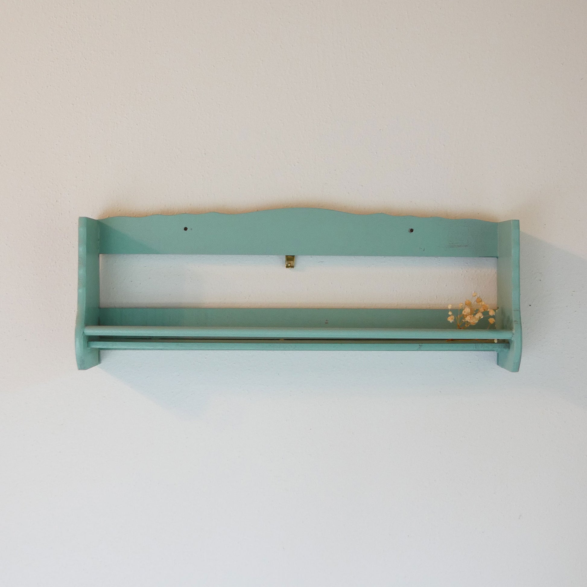 Vintage Turquoise Spice Rack Wall Shelf Vintage Spice Rack Farmhouse Spice Rack Vintage Farmhouse Kitchen Decor Vintage Kitchen Shelf Farmhouse Kitchen Decor