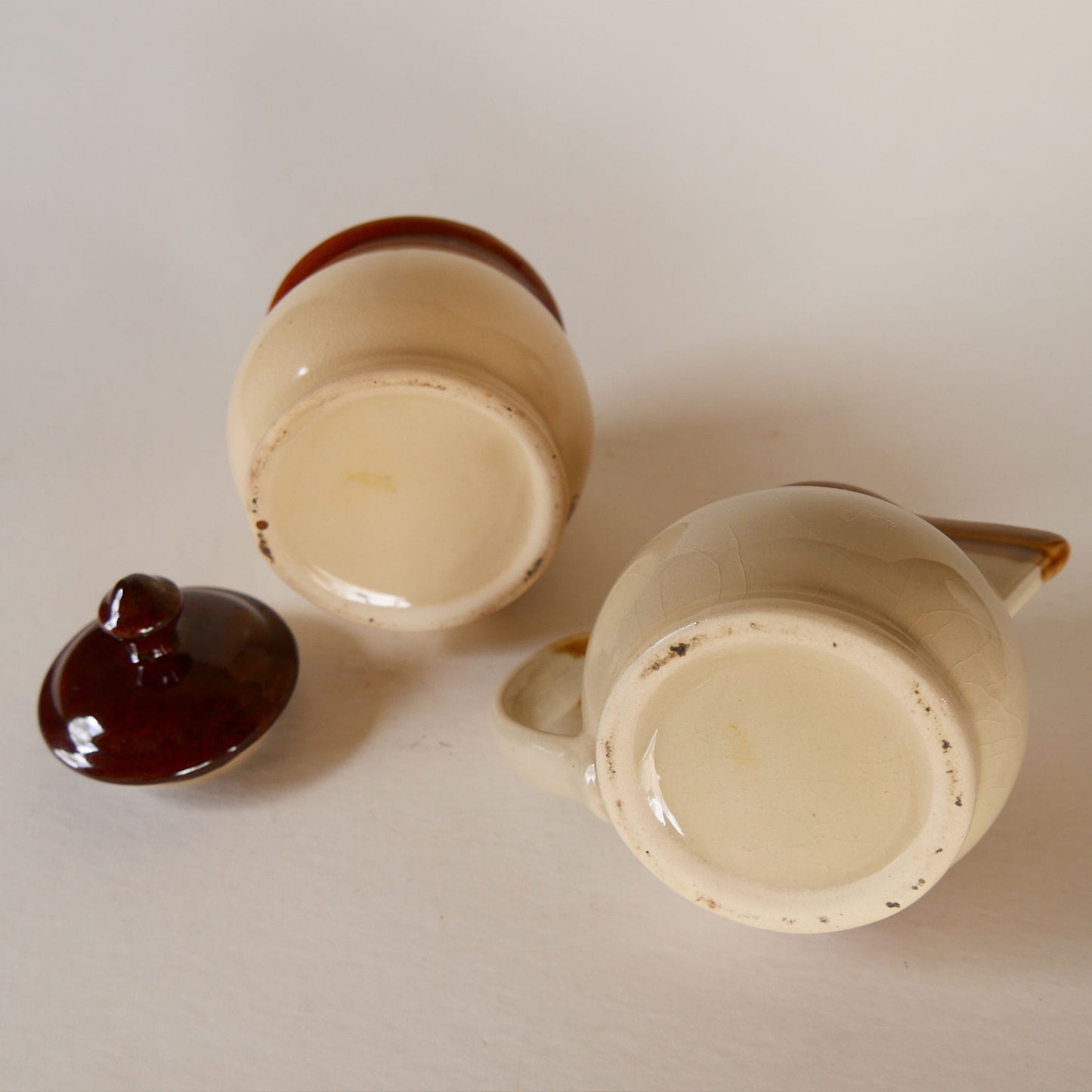 VIntage Florida Two-Tone Brown Creamer and Sugar Dish, Vintage Two Tone Pottery, Vintage Farmhouse Pottery, Vintage Two Tone Stoneware, Vintage Two Tone Creamer, Vintage Two Tone Sugar Dish, Vintage Florida Two Tone Pottery, Vintage Brown Florida Pottery