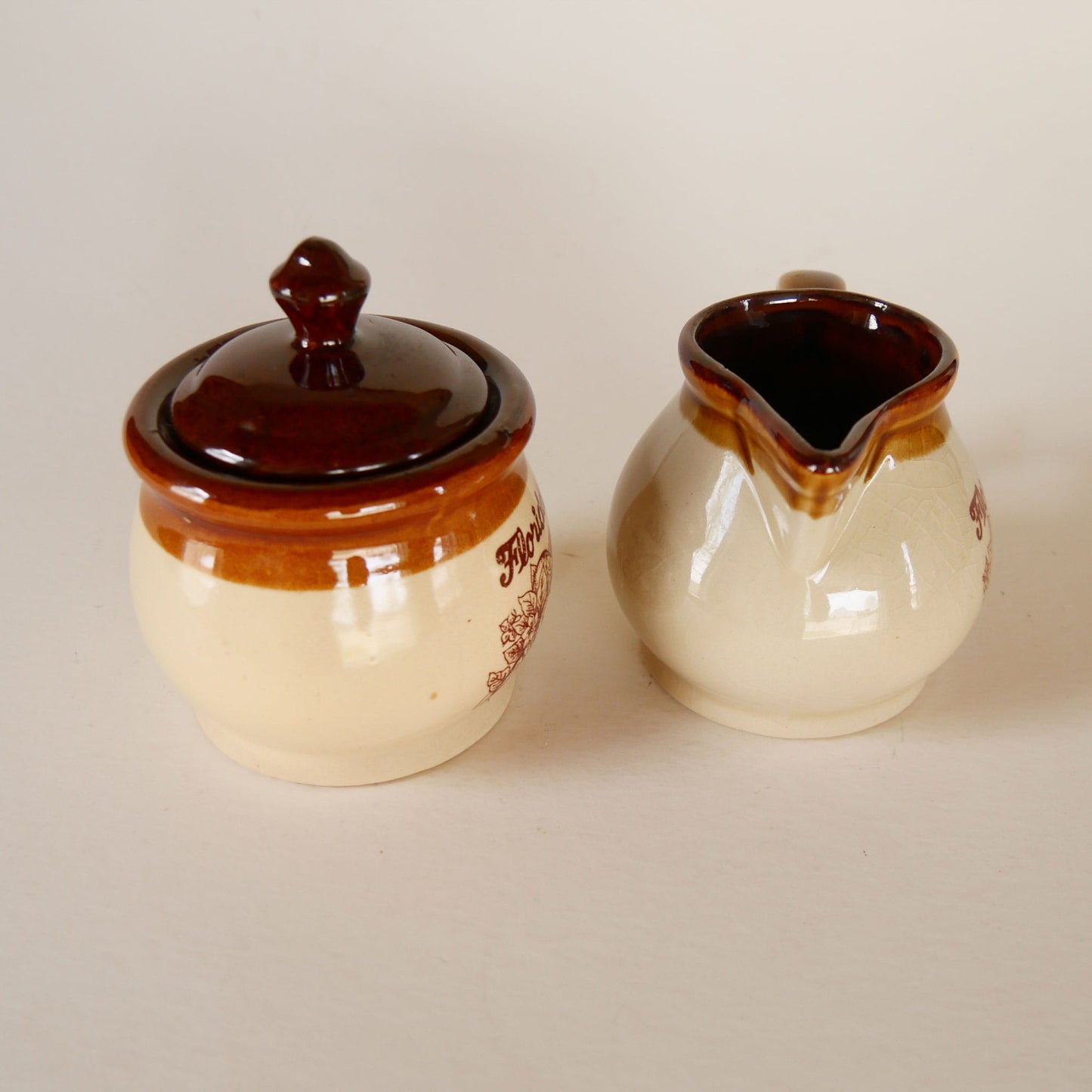 VIntage Florida Two-Tone Brown Creamer and Sugar Dish, Vintage Two Tone Pottery, Vintage Farmhouse Pottery, Vintage Two Tone Stoneware, Vintage Two Tone Creamer, Vintage Two Tone Sugar Dish, Vintage Florida Two Tone Pottery, Vintage Brown Florida Pottery