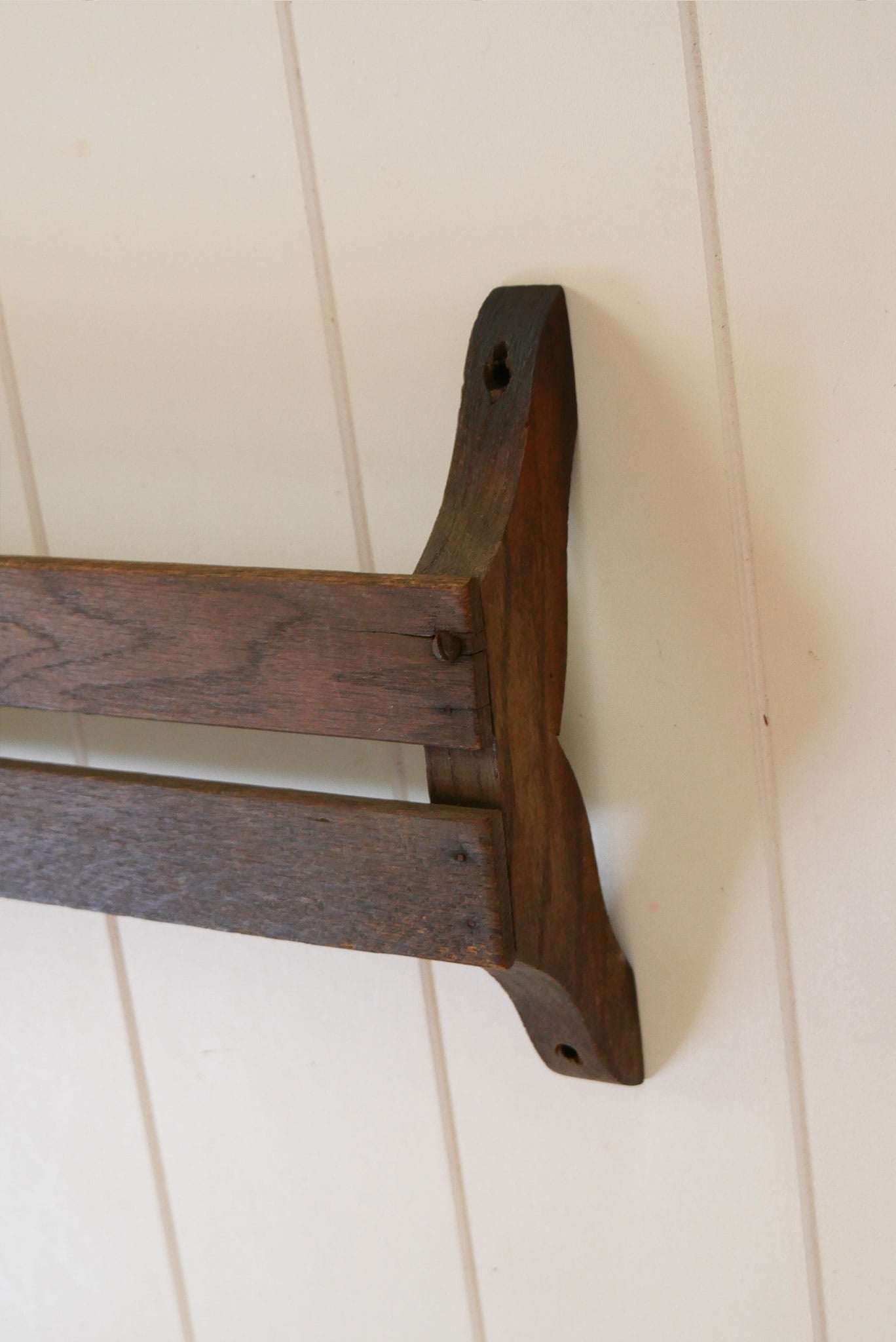 Vintage Oak Church Hymn Book Cubby, Antique Church Pew Cubby, Church Pew Book Cubby, Vintage Wall Mounted Shelf, Vintage Plate Display