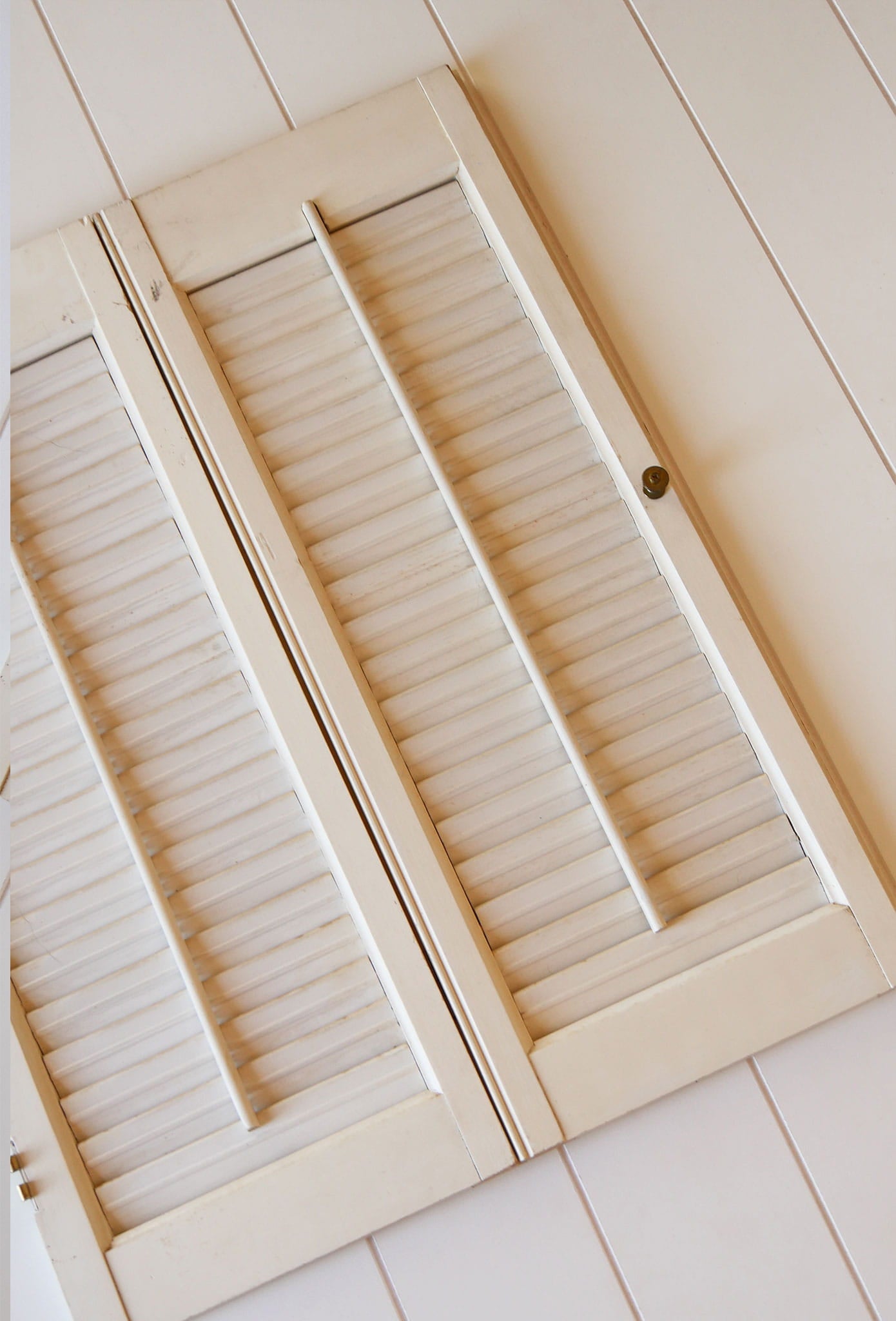 Vintage White Wood Shutters, Farmhouse Shutter Decor, Vintage Shutters, Vintage white Shutters, Cottage Shutters, Vintage Cottage Wall Decor, Vintage Farmhouse Wall Decor, White Wood Shutters