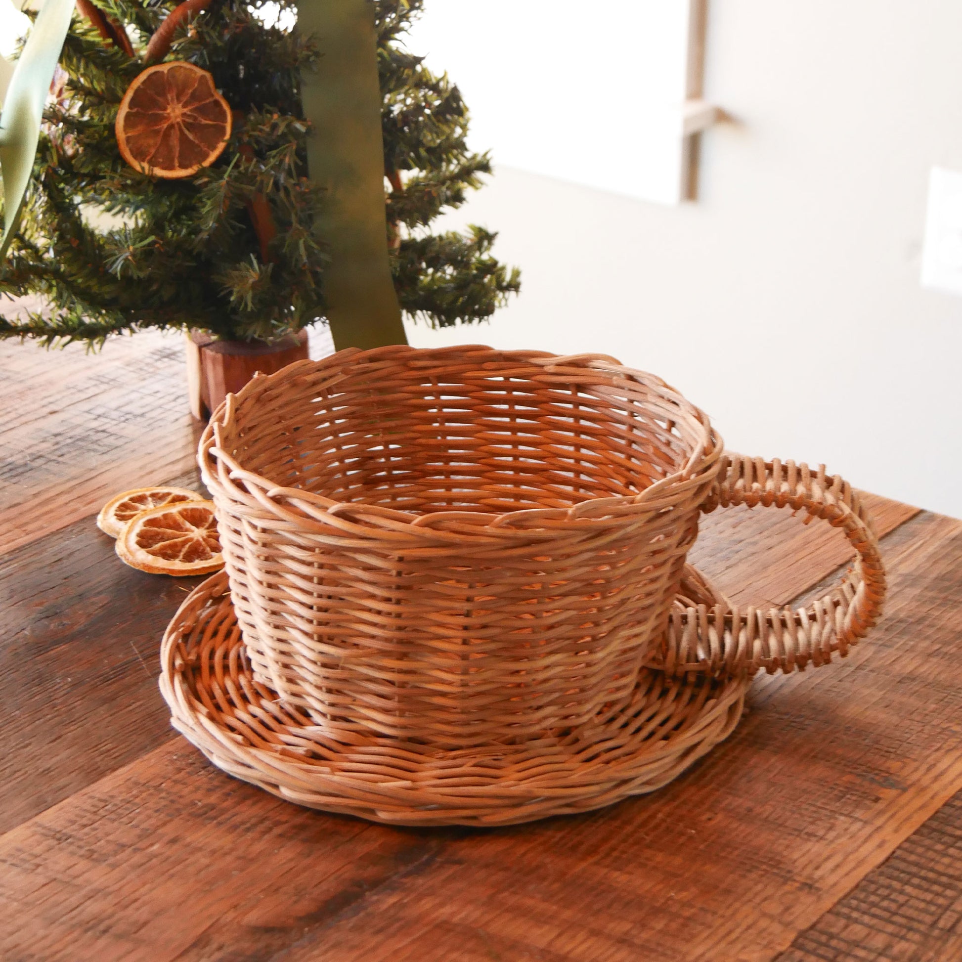 Vintage Wicker Basket Coffee Mug Planter, Vintage Wicker MUg Planter, Vintage WIcker Planter