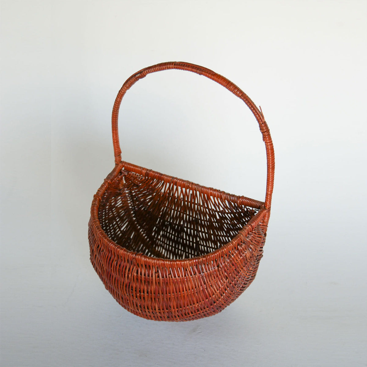 Vintage Half Moon Hanging Basket, Vintage Hanging Basket, Vintage Cottagecore Baskets, VIntage Cottage Basket, Cottagecore Wall DEcor, Vintage Basket Wall