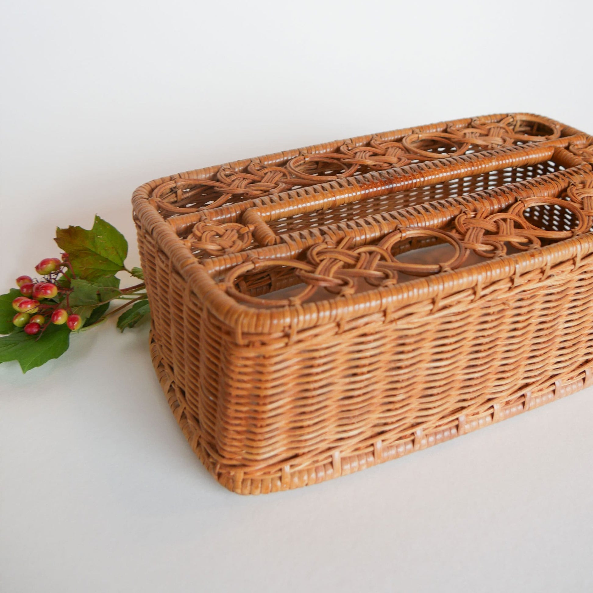 Vintage Rattan Wicker Tissue Box Cover Midcentury Decor MCM Wicker Decor Vintage Wicker Decor Wicker Tissue Box