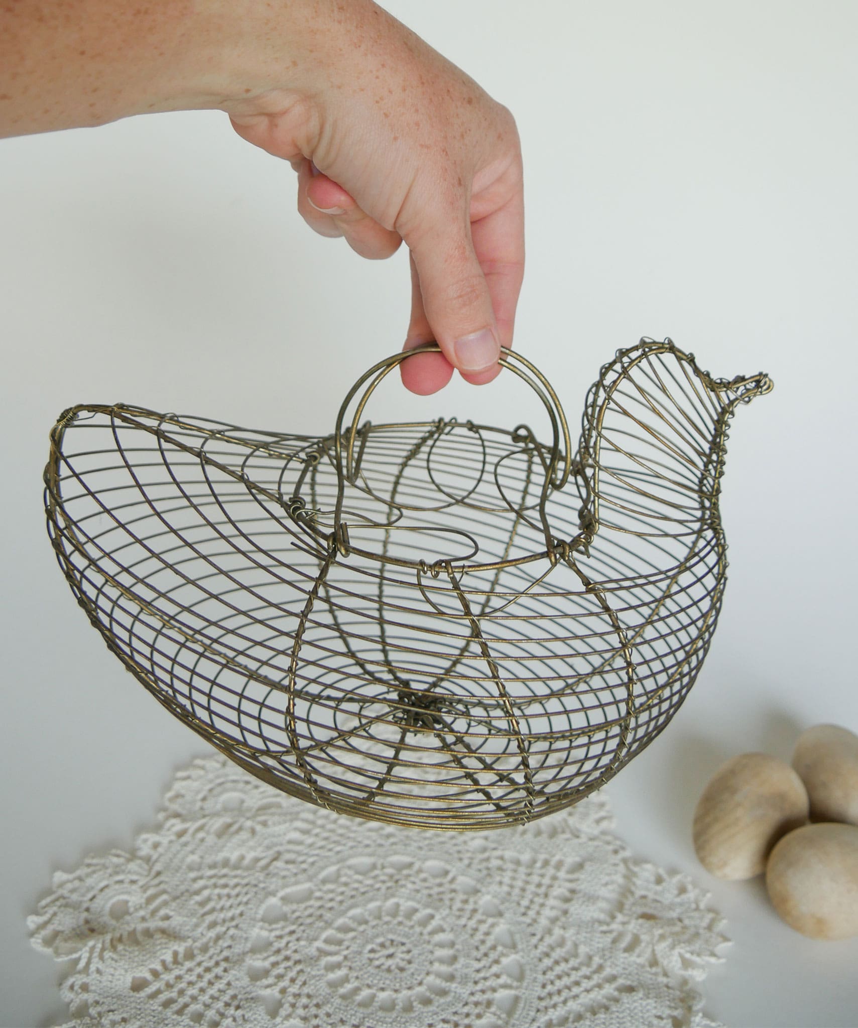 Vintage Hen Shaped Wire Egg Basket, Farmhouse Wire Basket, Vintage Egg Basket, Vintage Farmhouse Baskets