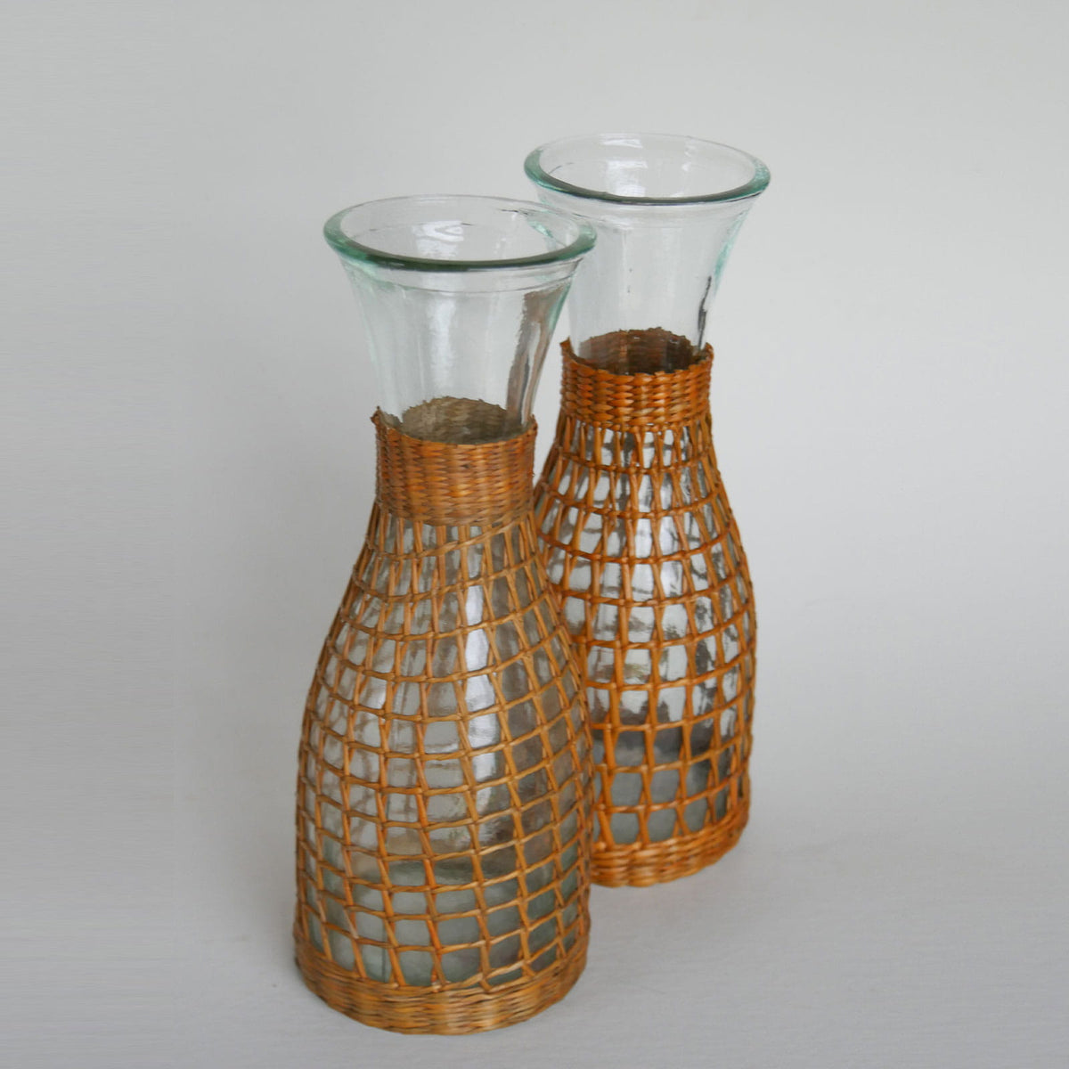 Vintage Wicker Wrapped Carafe, Vintage Demijohn, Vintage Wicker Demijohn, Vintage Wicker Vase, Vintage Rattan Wicker Vase, Primitive Wicker Vase