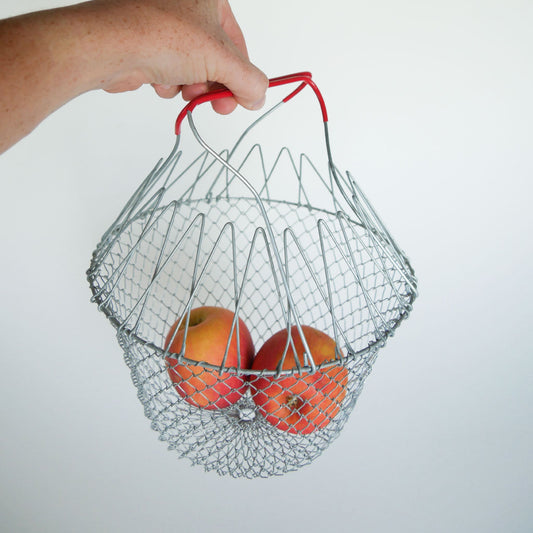 Vintage Wire Mesh Collapsible Basket with Red Handles, Vintage Farmhouse Kitchen Decor, Vintage Kitchen Decor, Vintage Wire Basket with Handle
